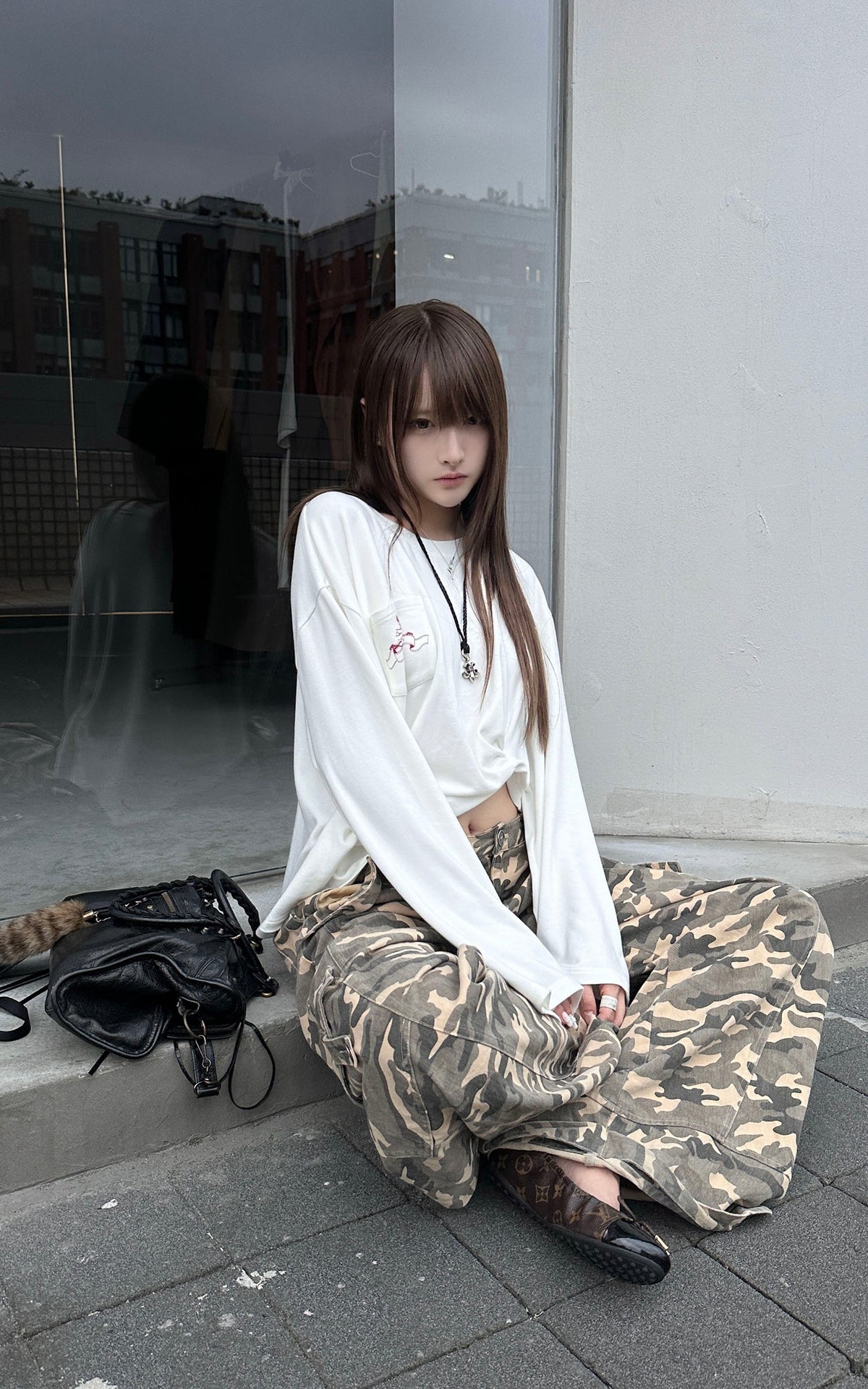 Rase le sol Camouflage Wide Leg Cargo Pants with Buttoned Hems