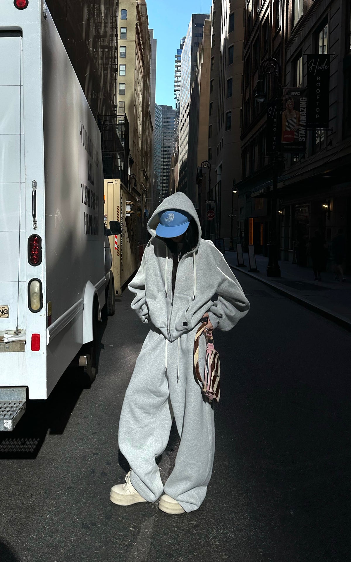 WARDEN EDGE Oversized Sherpa-Lined Zip-Up Hoodie