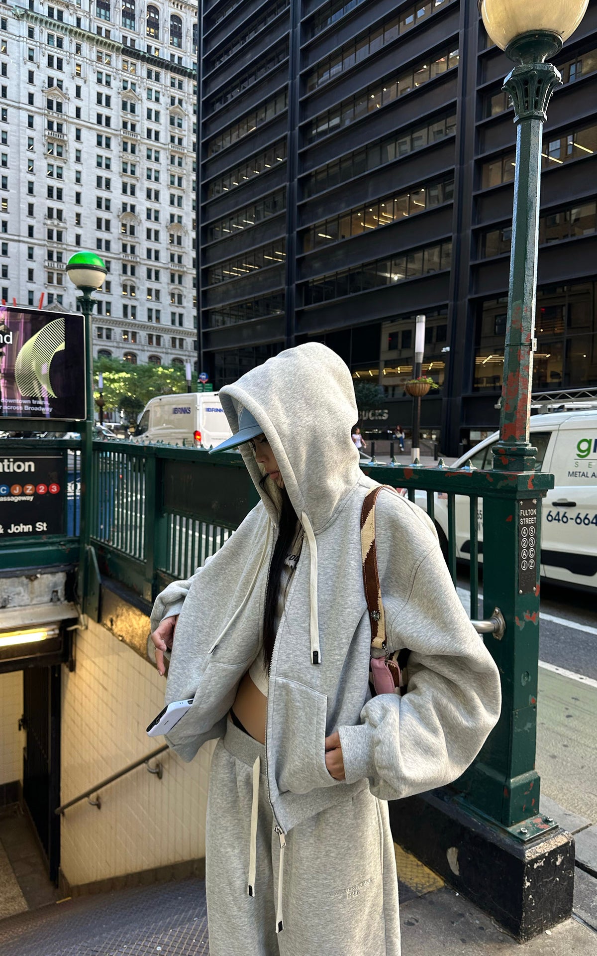 WARDEN EDGE Oversized Sherpa-Lined Zip-Up Hoodie