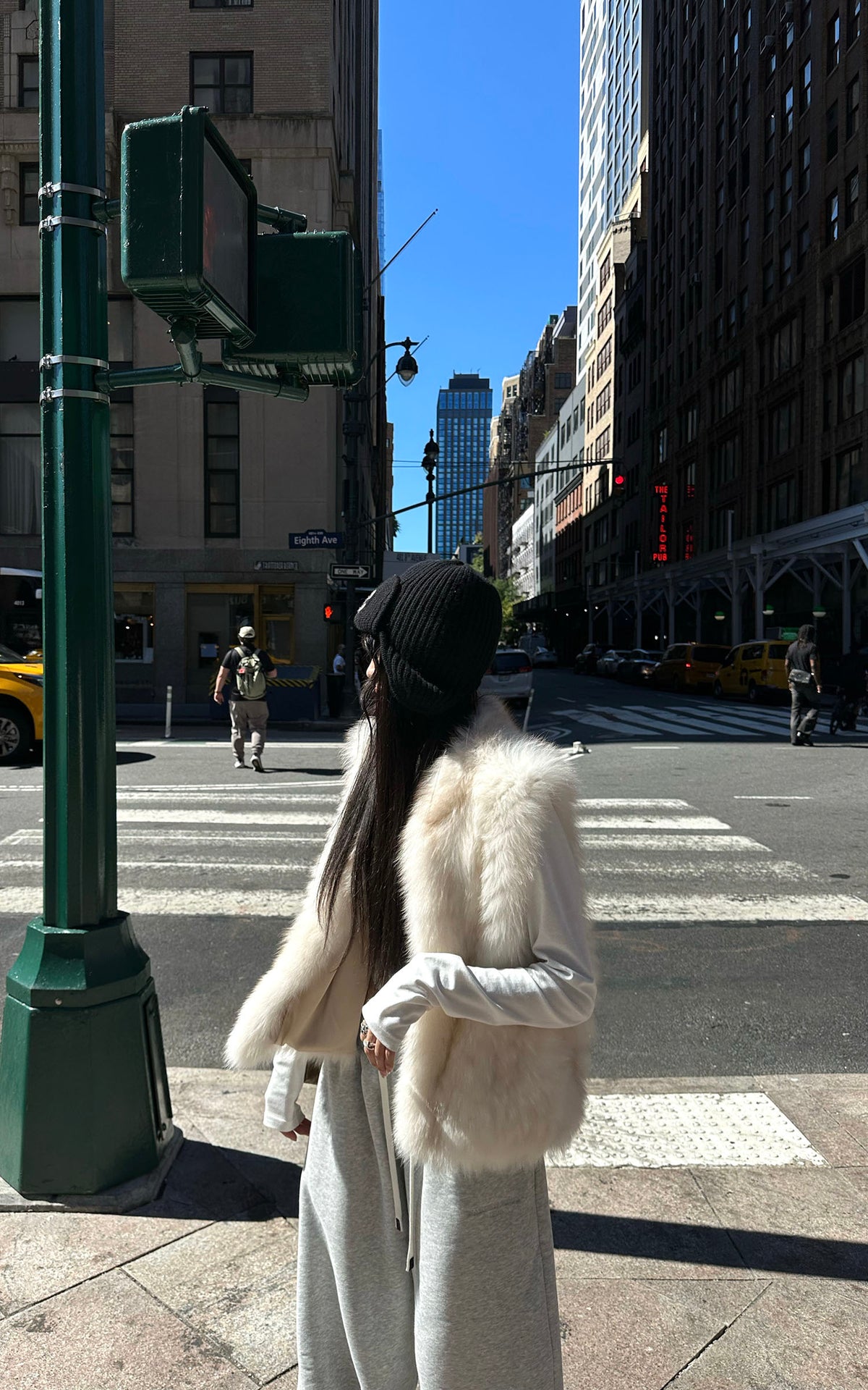WARDEN EDGE Ivory Fox Fur Shawl Collar Vest