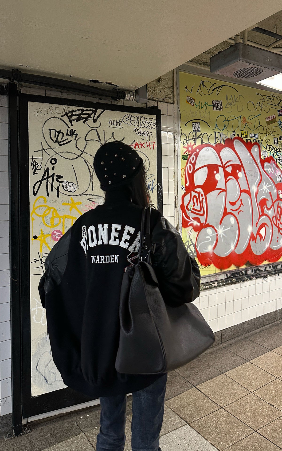 WARDEN EDGE Oversized Contrast Sleeve Varsity Bomber Jacket