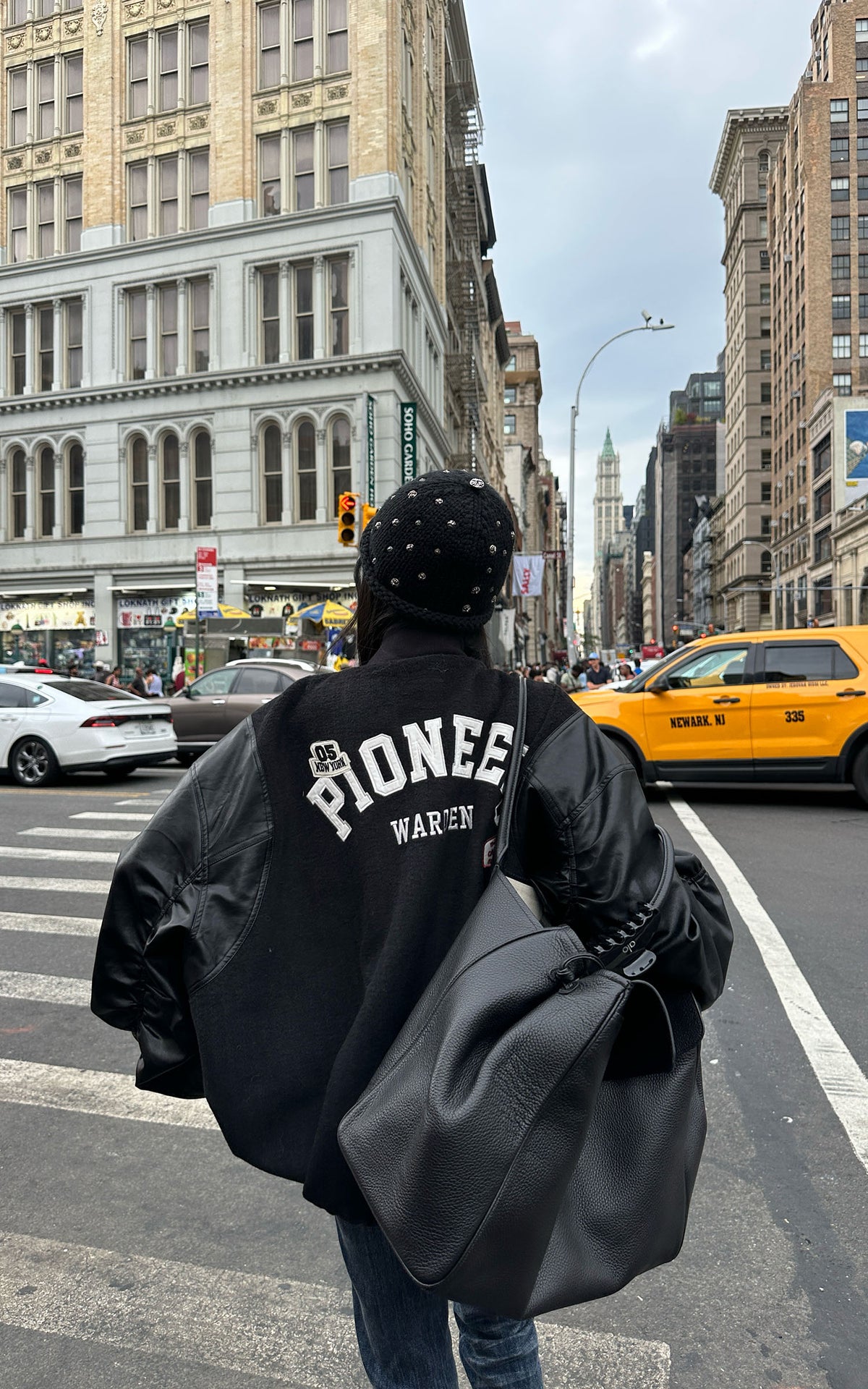 WARDEN EDGE Oversized Contrast Sleeve Varsity Bomber Jacket