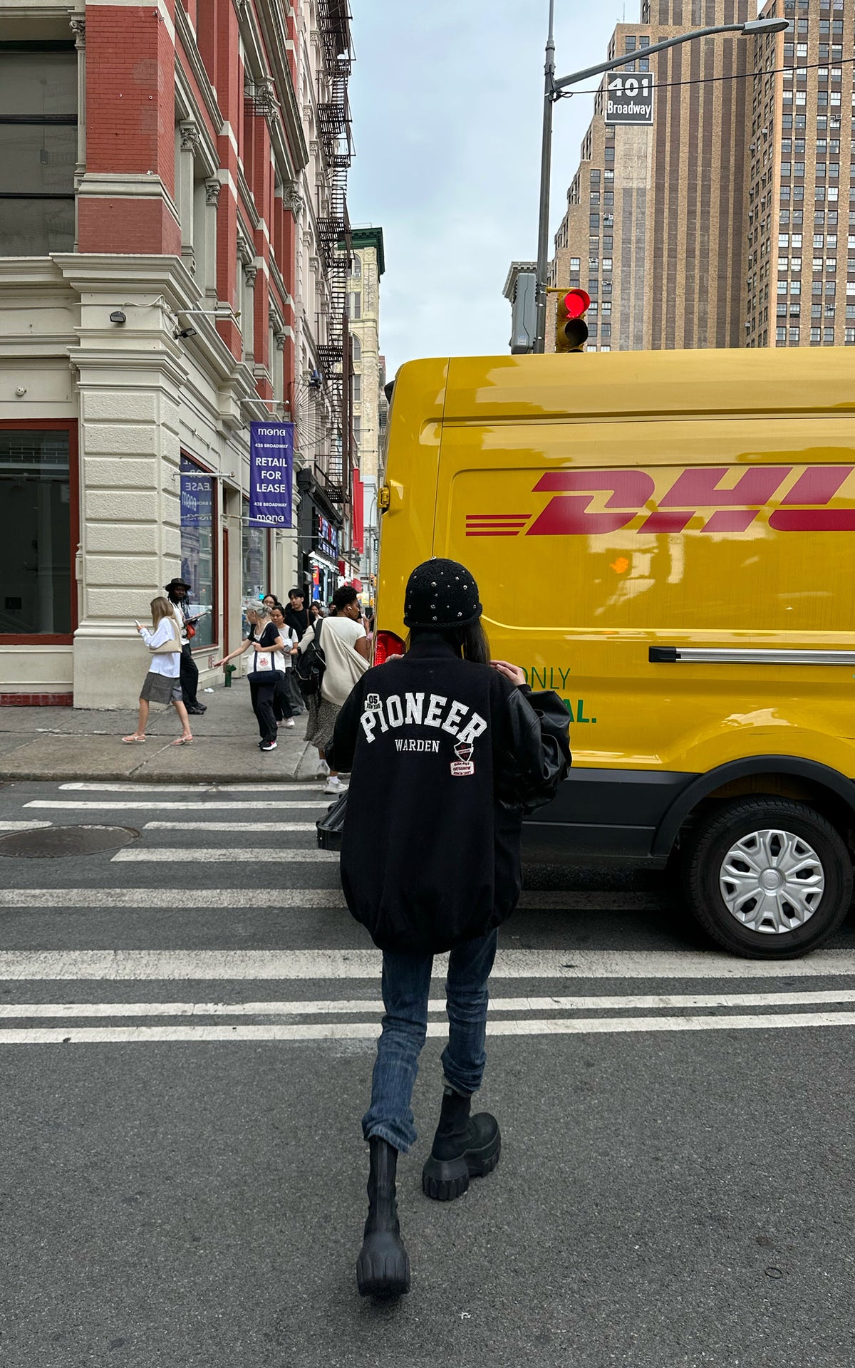 WARDEN EDGE Oversized Contrast Sleeve Varsity Bomber Jacket