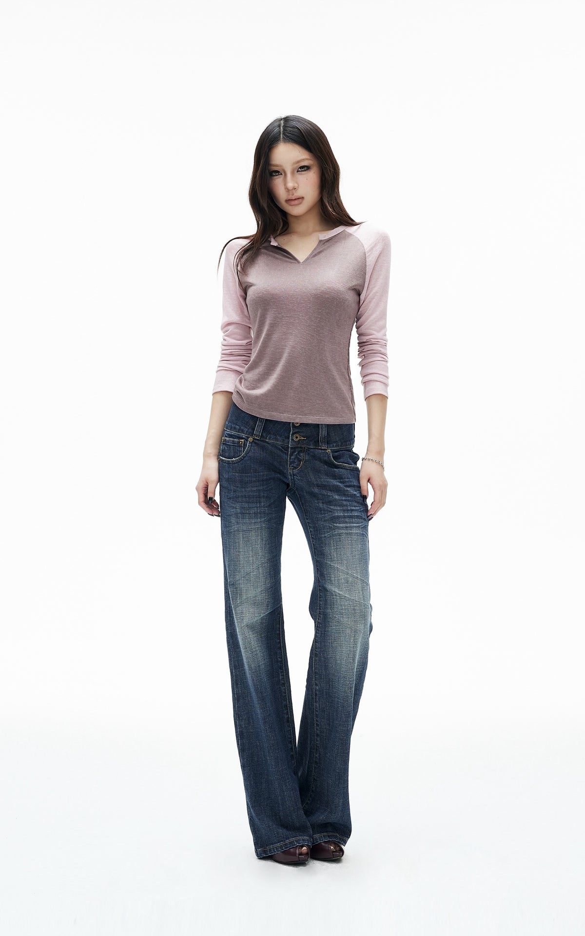 IAMXIAA Colorblock Raglan Sleeve Notch Neck Long Sleeve Top