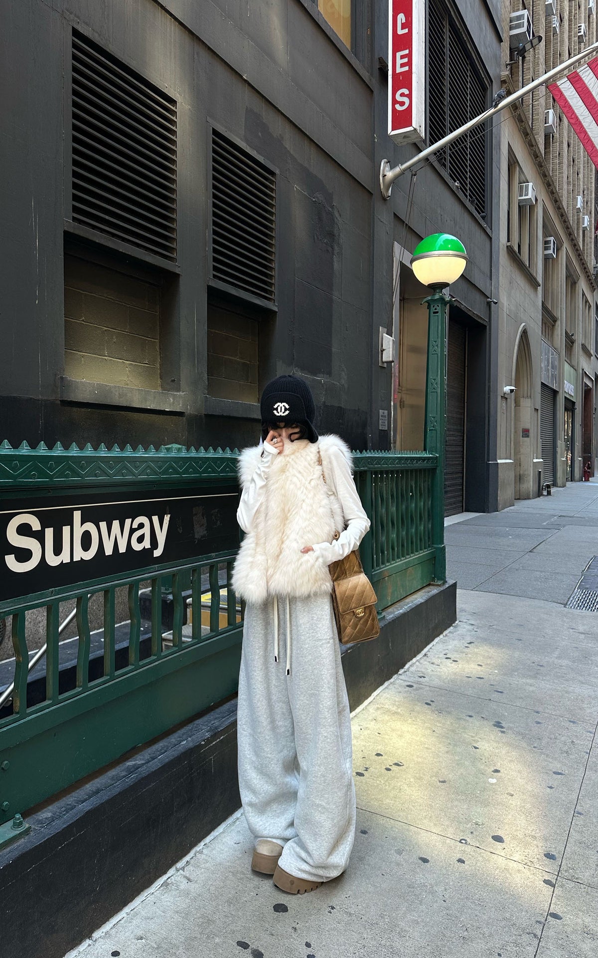 WARDEN EDGE Ivory Fox Fur Shawl Collar Vest