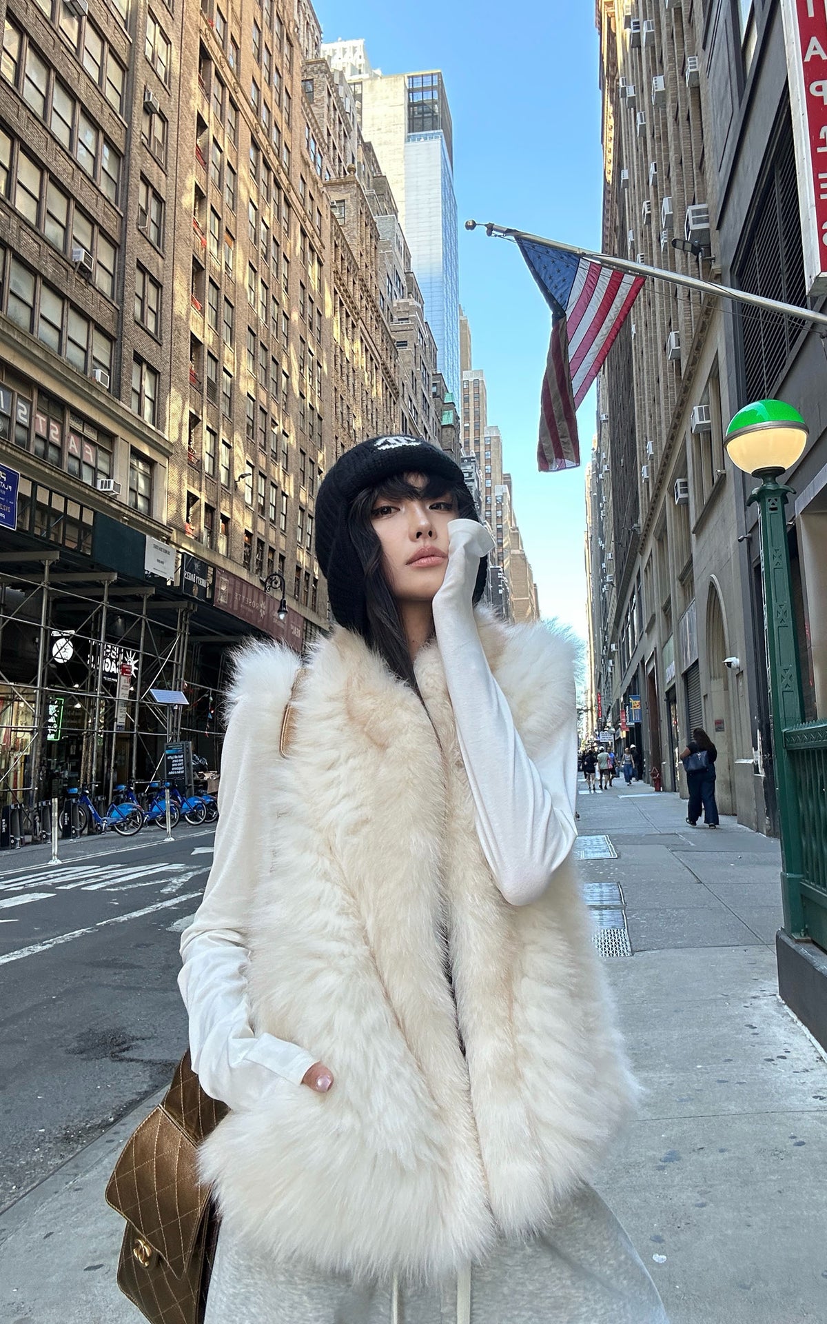 WARDEN EDGE Ivory Fox Fur Shawl Collar Vest