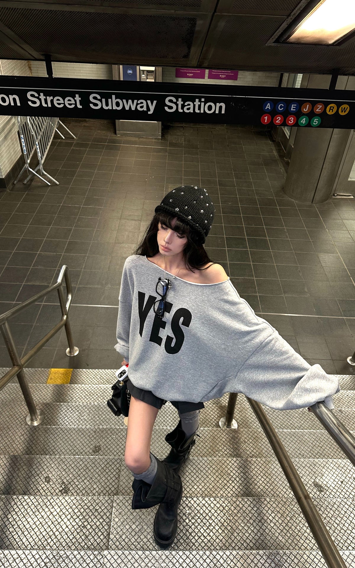 WARDEN EDGE YES Graphic Lace-Up Off-Shoulder Sweatshirt