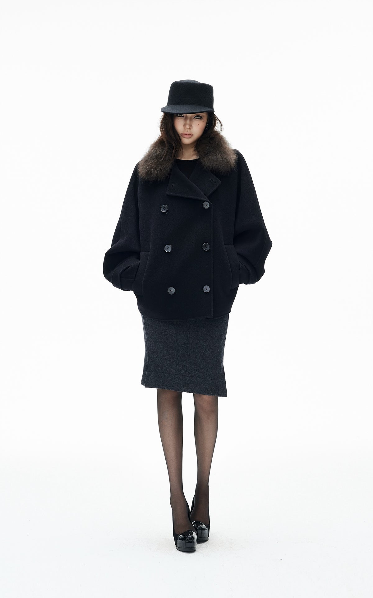IAMXIAA Vintage-Inspired Charcoal Grey Tailored Knee-Length Pencil Skirt with Side Slit