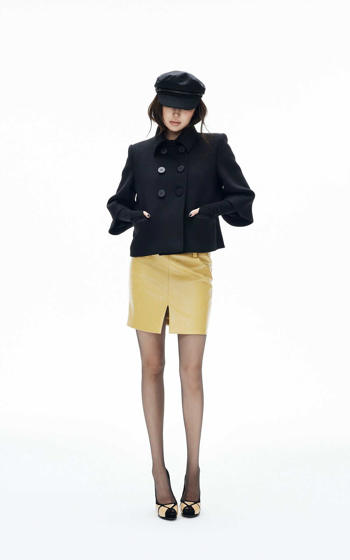 IAMXIAA Structured Shoulder Wool Double-Breasted Cropped Jacket