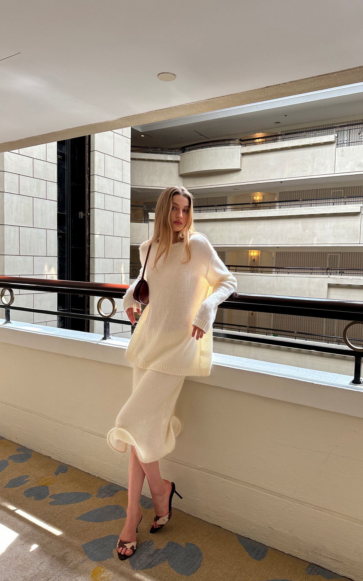 0122stepll Oversized Sweater &amp; Sculpted Hem Midi Skirt Set