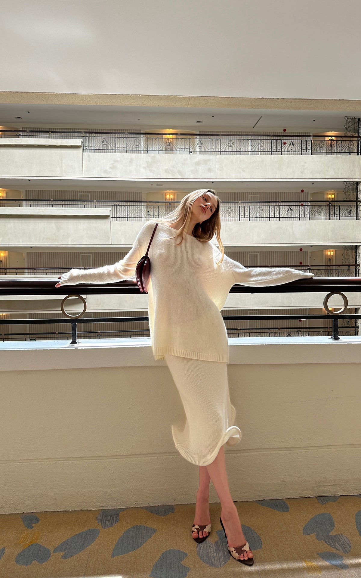 0122stepll Oversized Sweater &amp; Sculpted Hem Midi Skirt Set