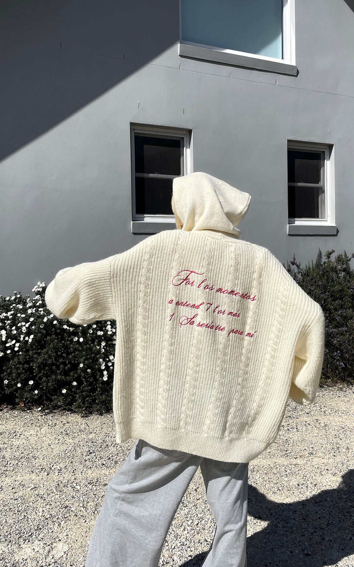 Rase le sol Oversized Cable Knit Embroidered Hooded Cardigan