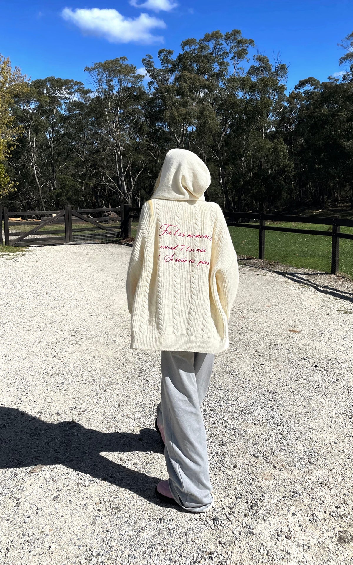 Rase le sol Oversized Cable Knit Embroidered Hooded Cardigan