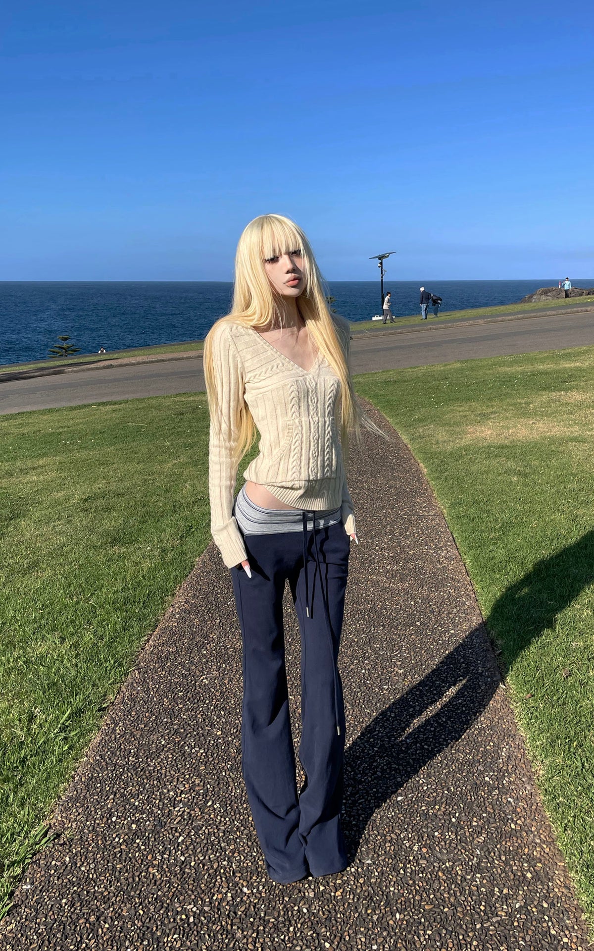 Rase le sol Sculpted V-Neck Cable Knit Top