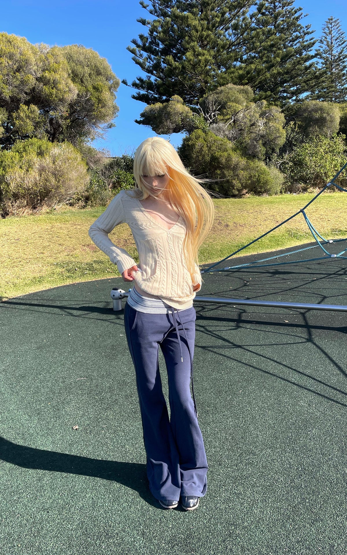 Rase le sol Sculpted V-Neck Cable Knit Top