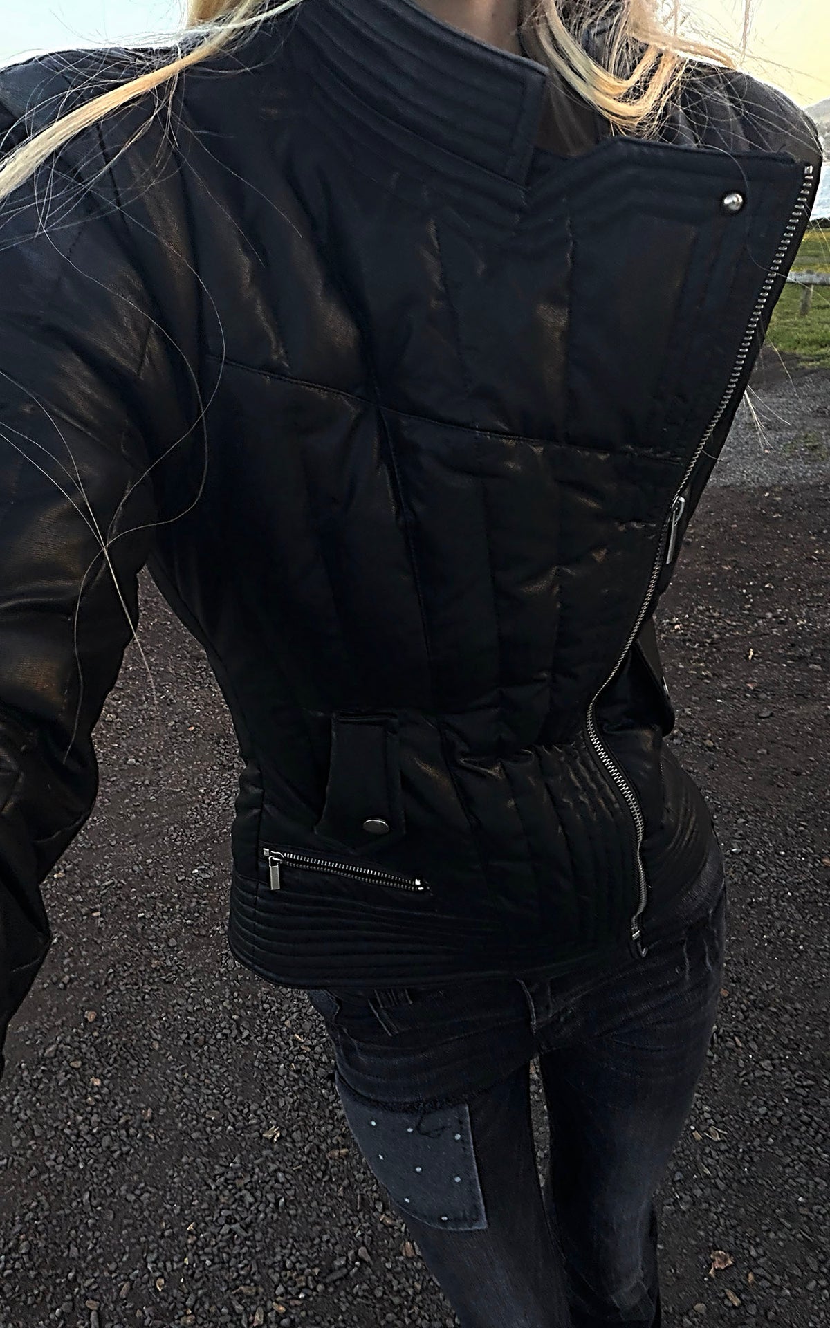 Rase le sol Quilted Asymmetric Down Jacket