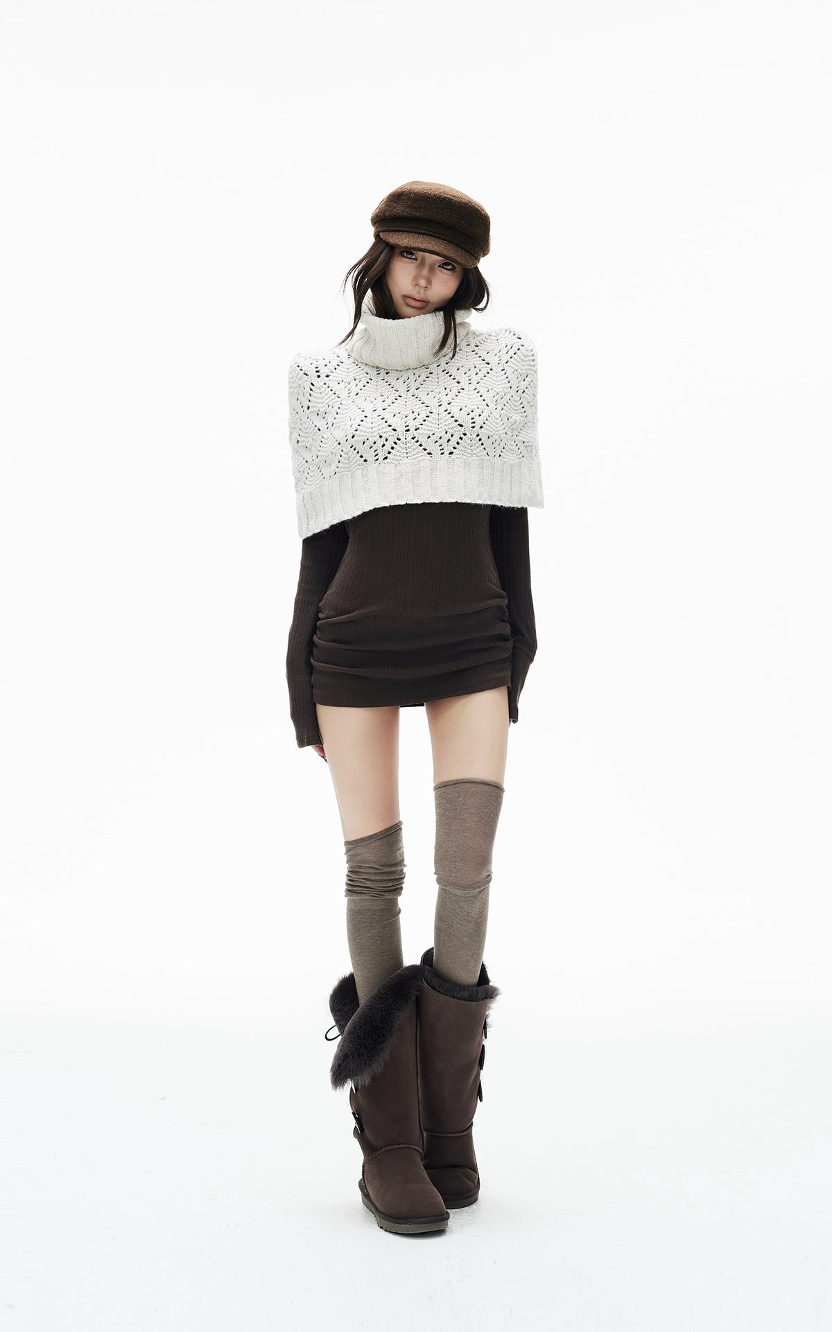 IAMXIAA Openwork Knit Turtleneck Capelet