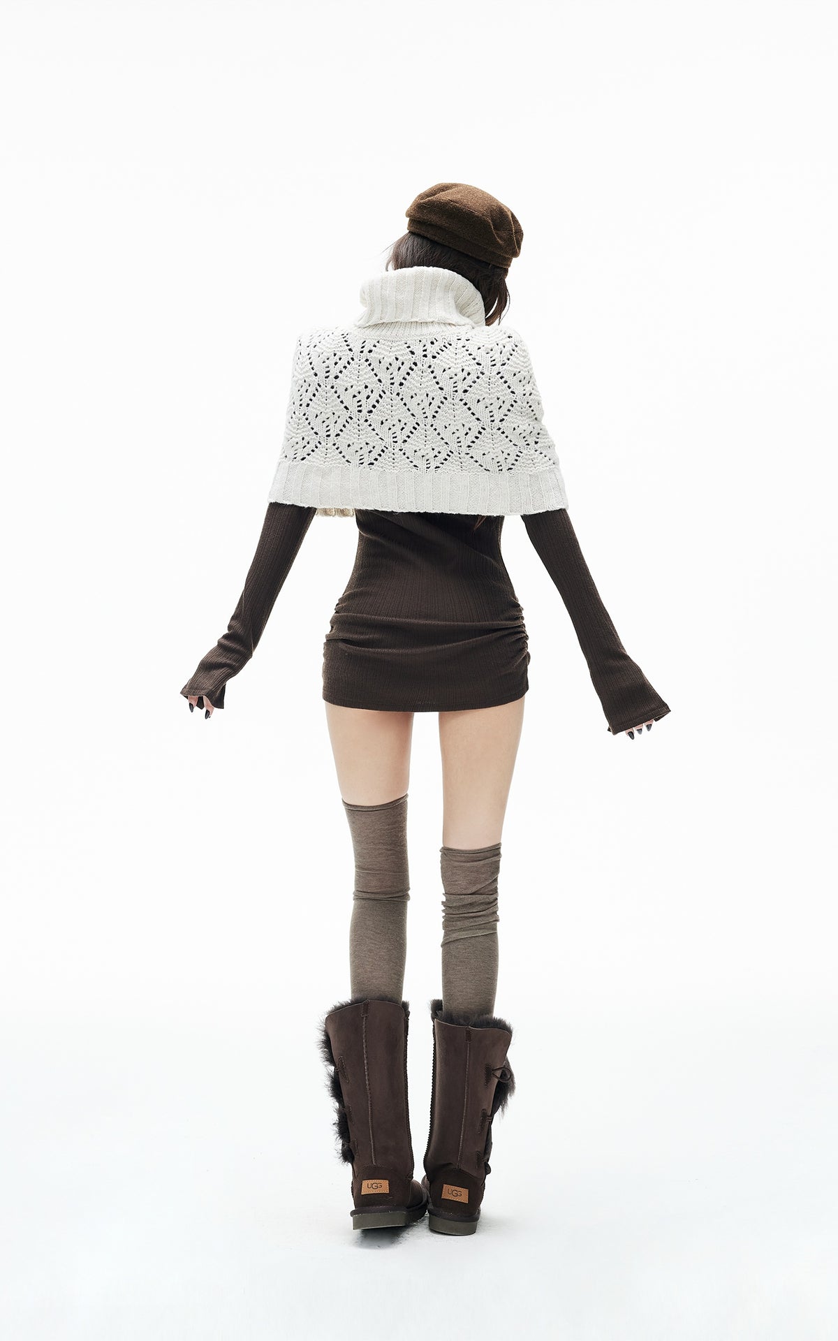 IAMXIAA Openwork Knit Turtleneck Capelet