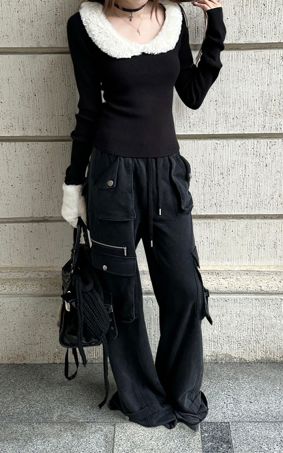 Rase le sol Multi-Pocket Utility Wide-Leg Cargo Pants