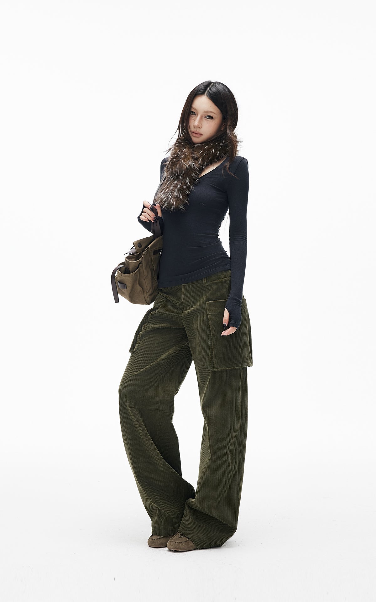IAMXIAA Slim-Fit V-Neck Knit Top with Thumbhole Sleeves