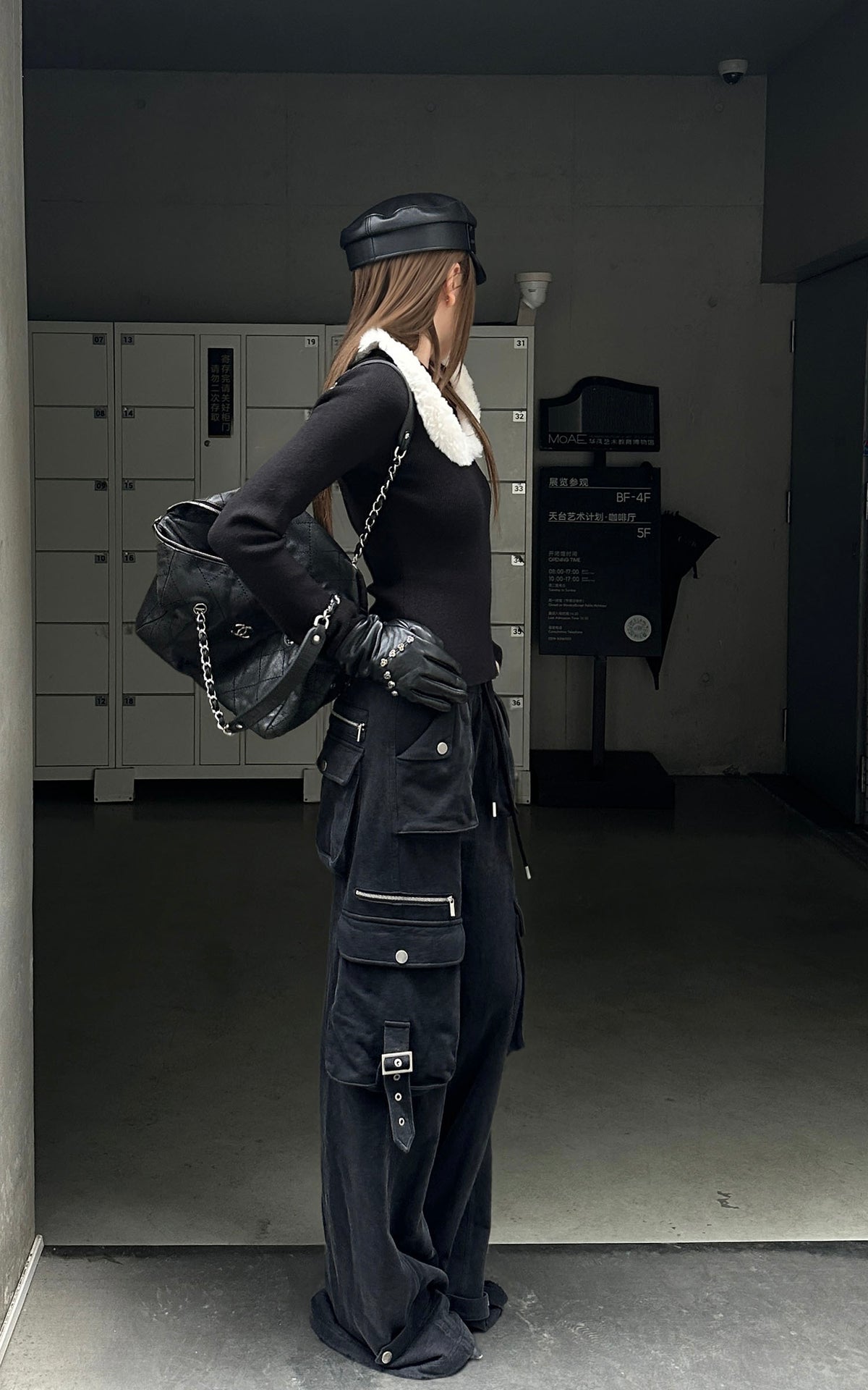 Rase le sol Multi-Pocket Utility Wide-Leg Cargo Pants