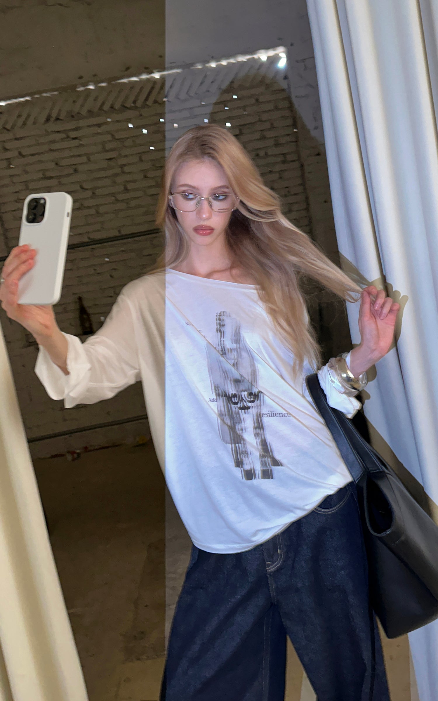 0122stepll Distorted Graphic Off-Shoulder Oversized Long Sleeve Top