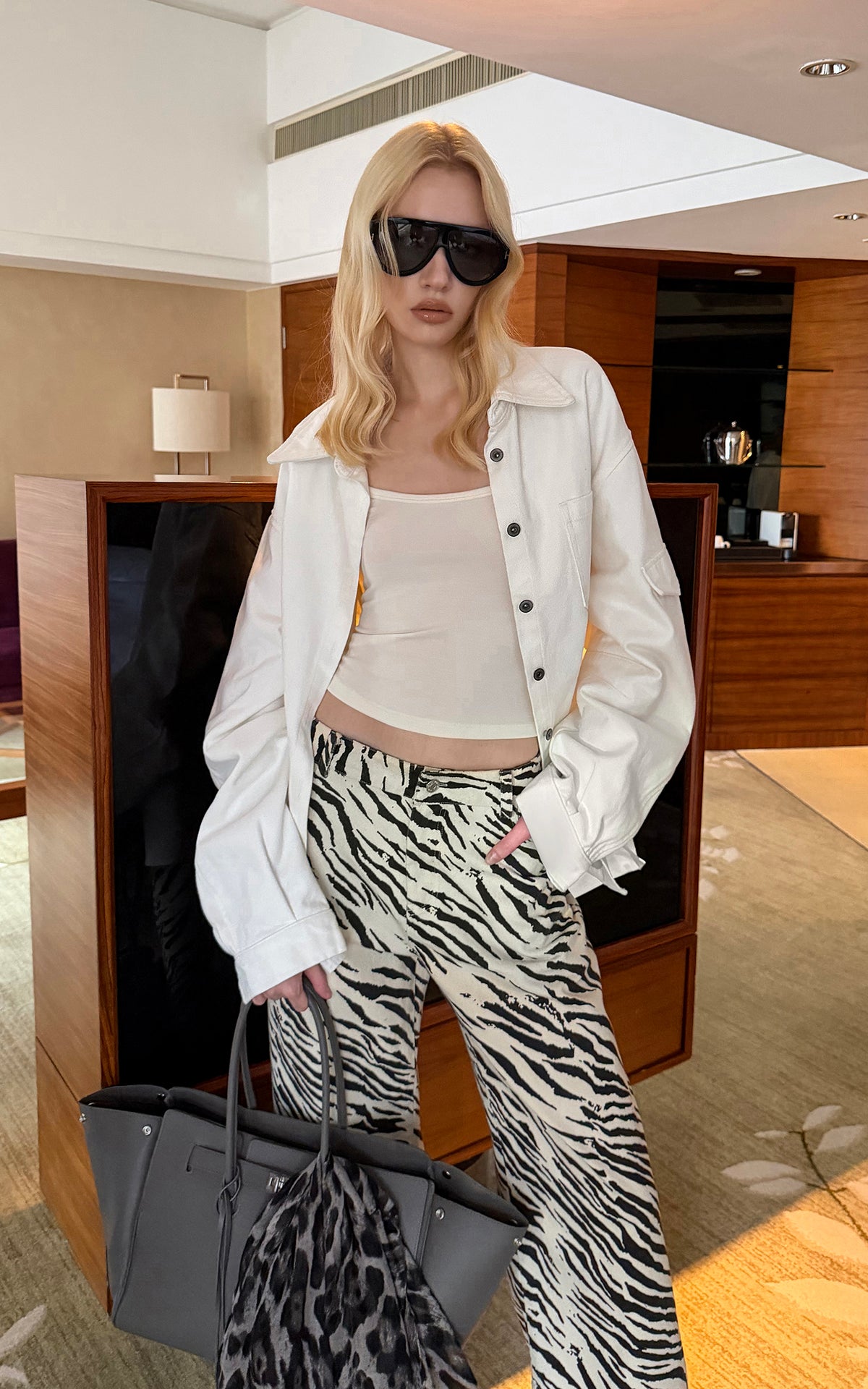 0122stepll Zebra Print Low-Rise Wide-Leg Denim Pants