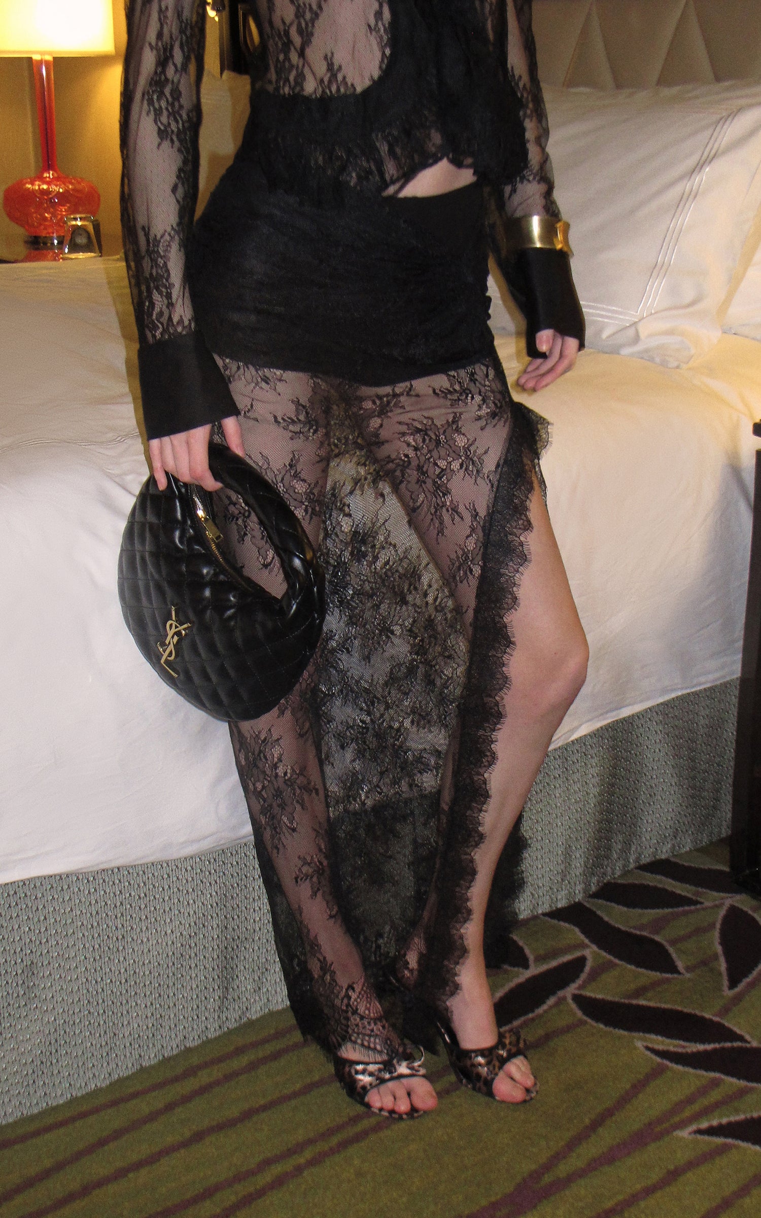 0122stepll Sheer Ruffle Lace Top &amp; Draped Lace Skirt Set