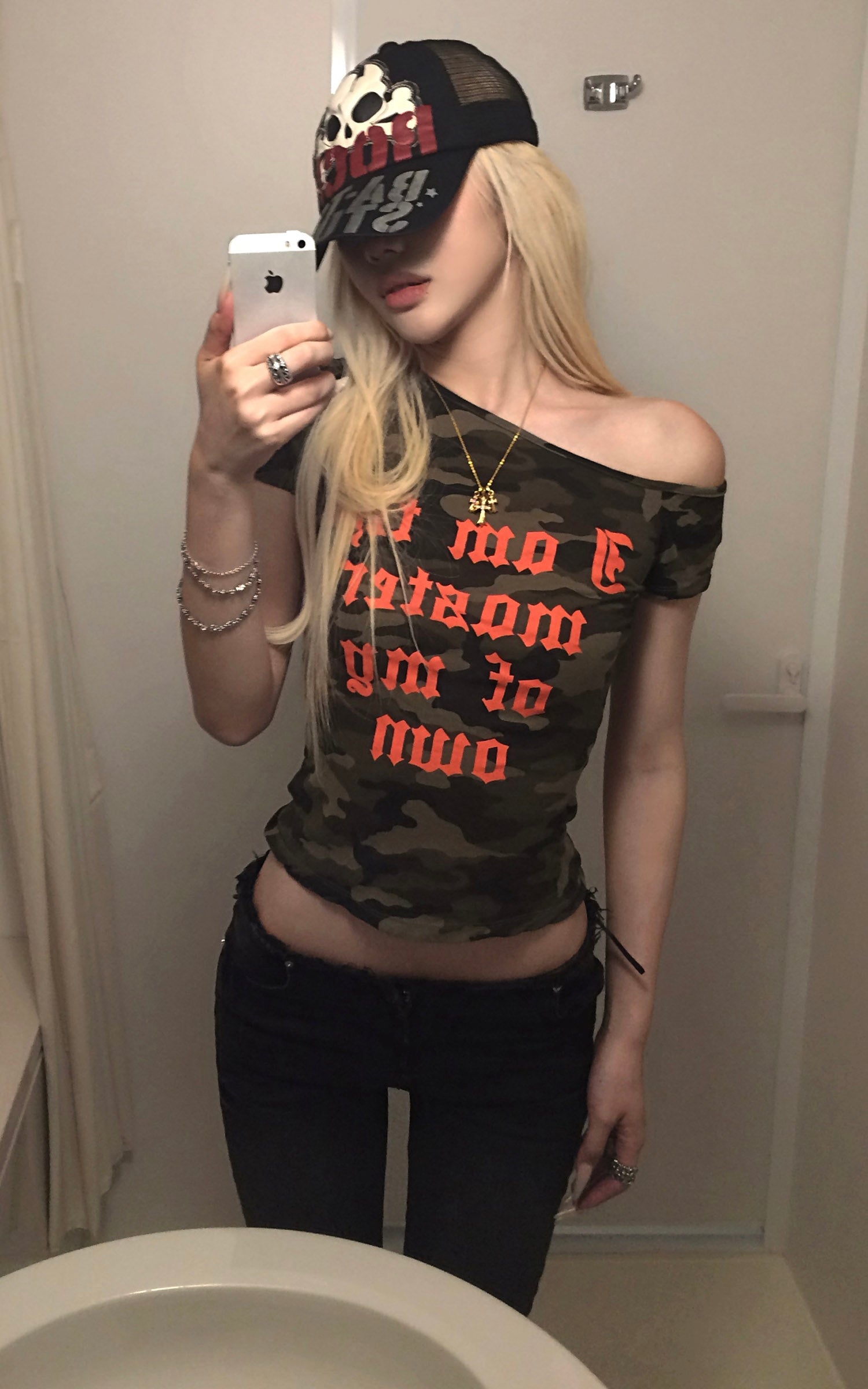 Rase le sol Camo One-Shoulder Graphic Fitted T-Shirt