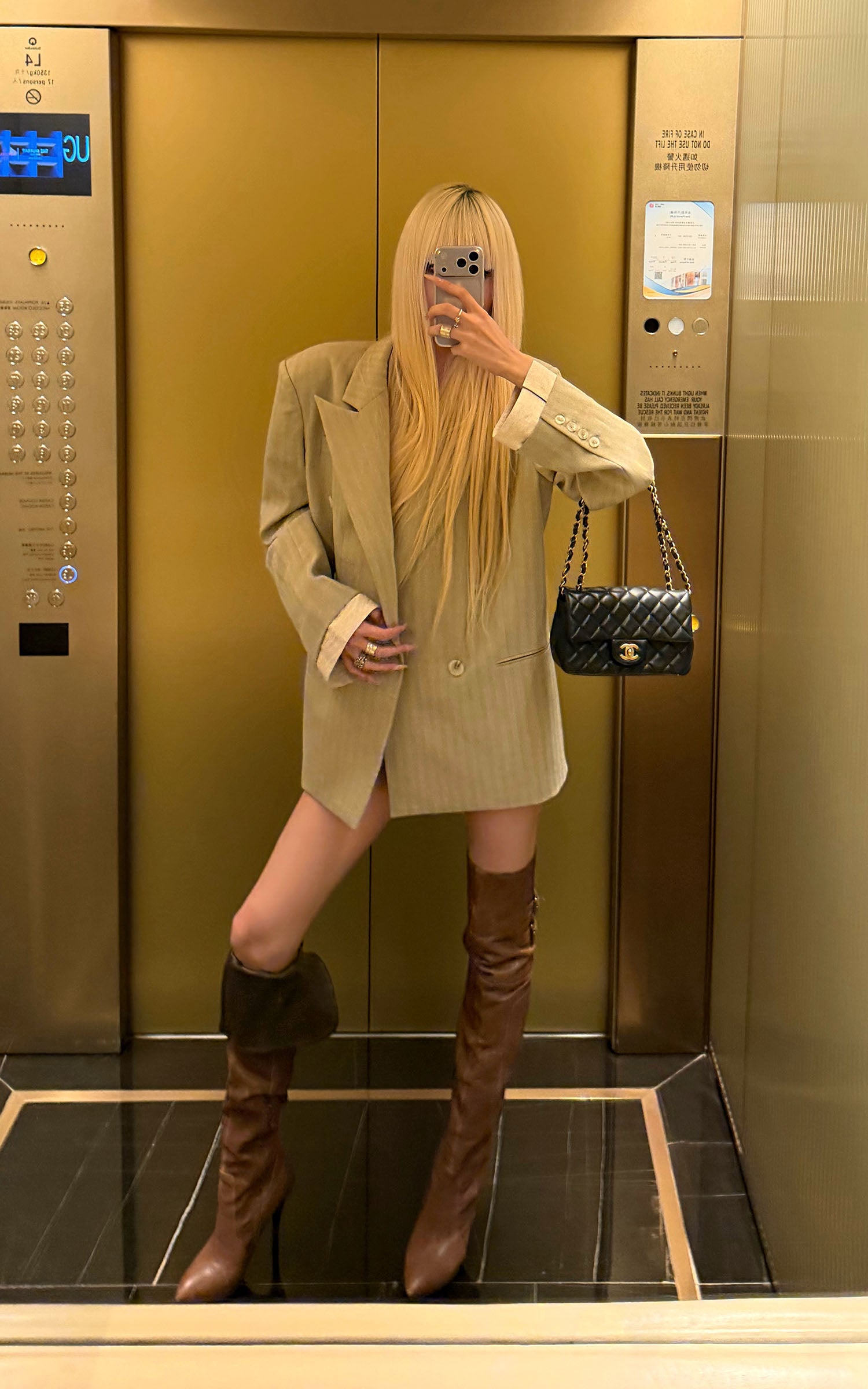 Rase le sol Layered Cuff Oversized Double-Breasted Blazer