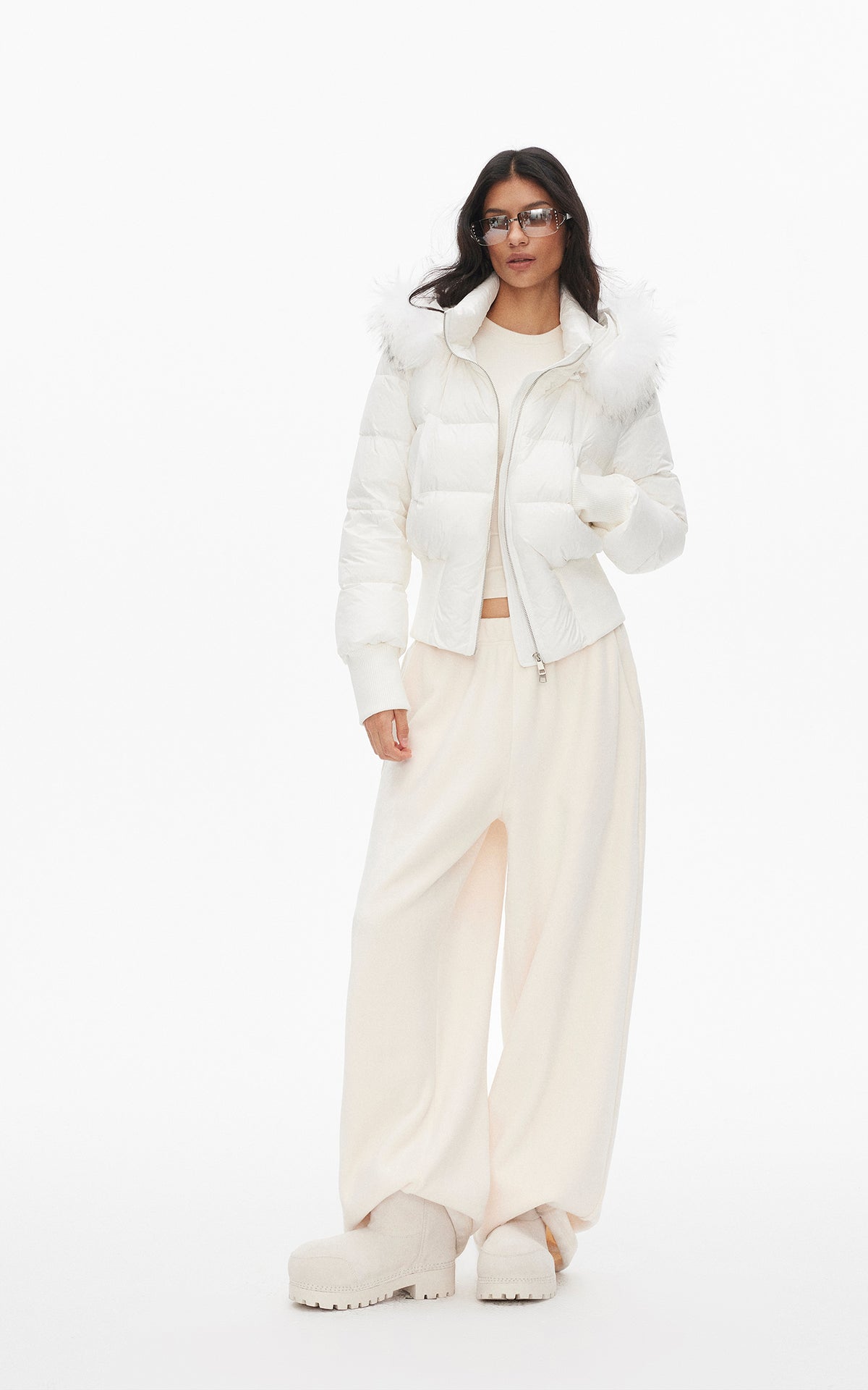 0122stepll Ensemble trois pièces : veste zippée en polaire, t-shirt ajusté et pantalon large