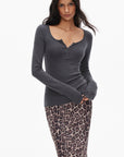 0122stepll Scoop Neck Button-Front Slim-Fit Long Sleeve T-Shirt