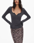 0122stepll Scoop Neck Button-Front Slim-Fit Long Sleeve T-Shirt