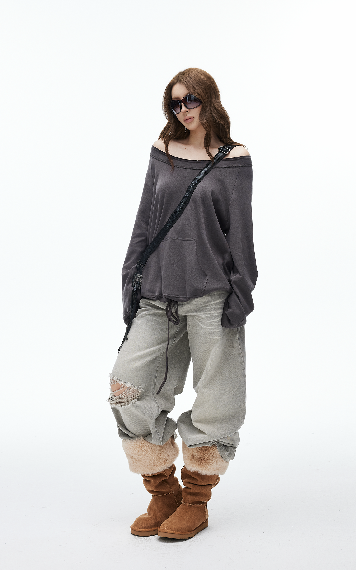 IAMXIAA Off-Shoulder Drawstring Hem Oversized Sweatshirt