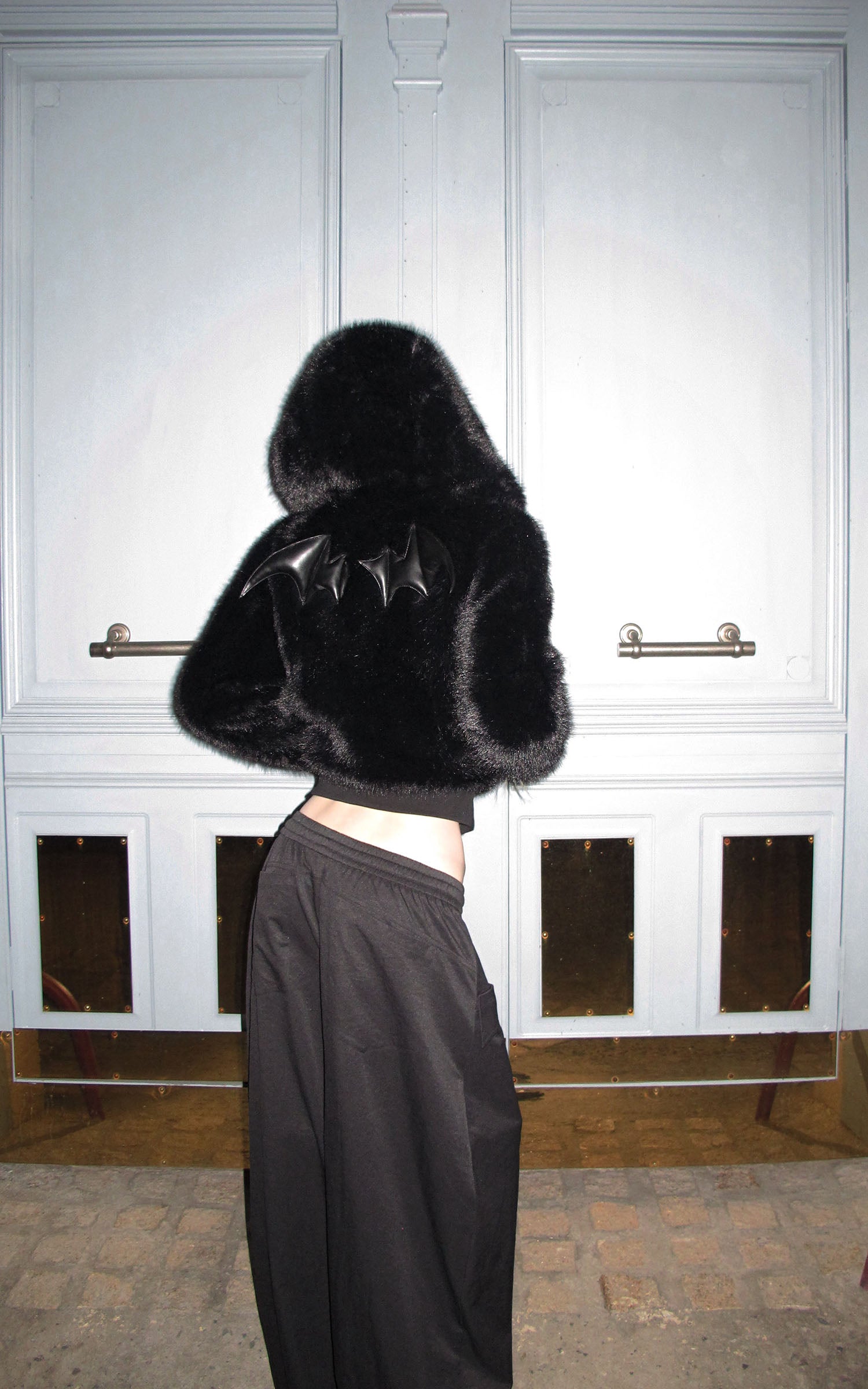 Rase le sol 드로스트링 밑단과 플랩 포켓이 있는 와이드 레그 유틸리티 쇼츠