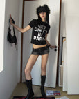 0122stepll “パリで汚れよう” フィットグラフィックTシャツ