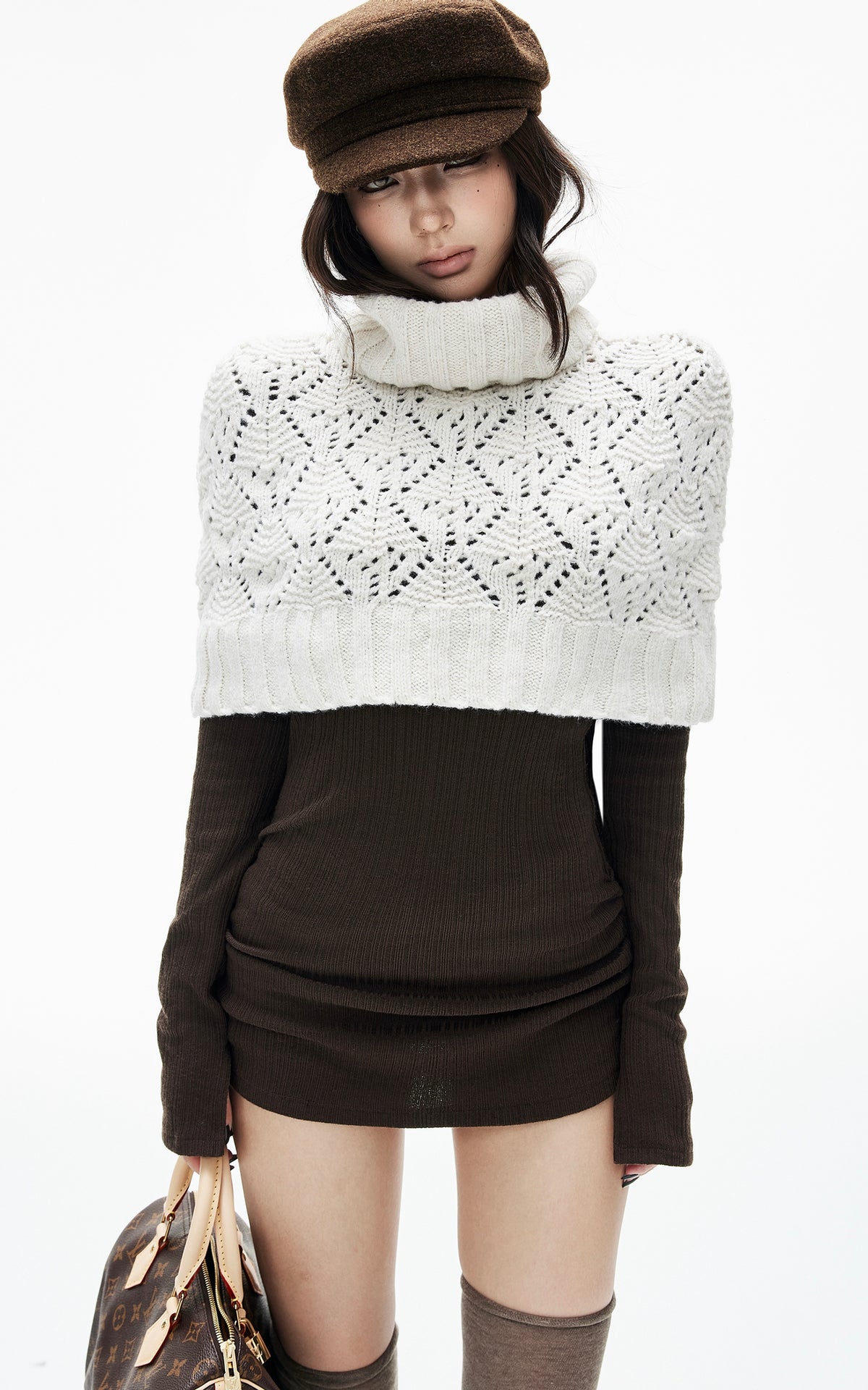 IAMXIAA Openwork Knit Turtleneck Capelet