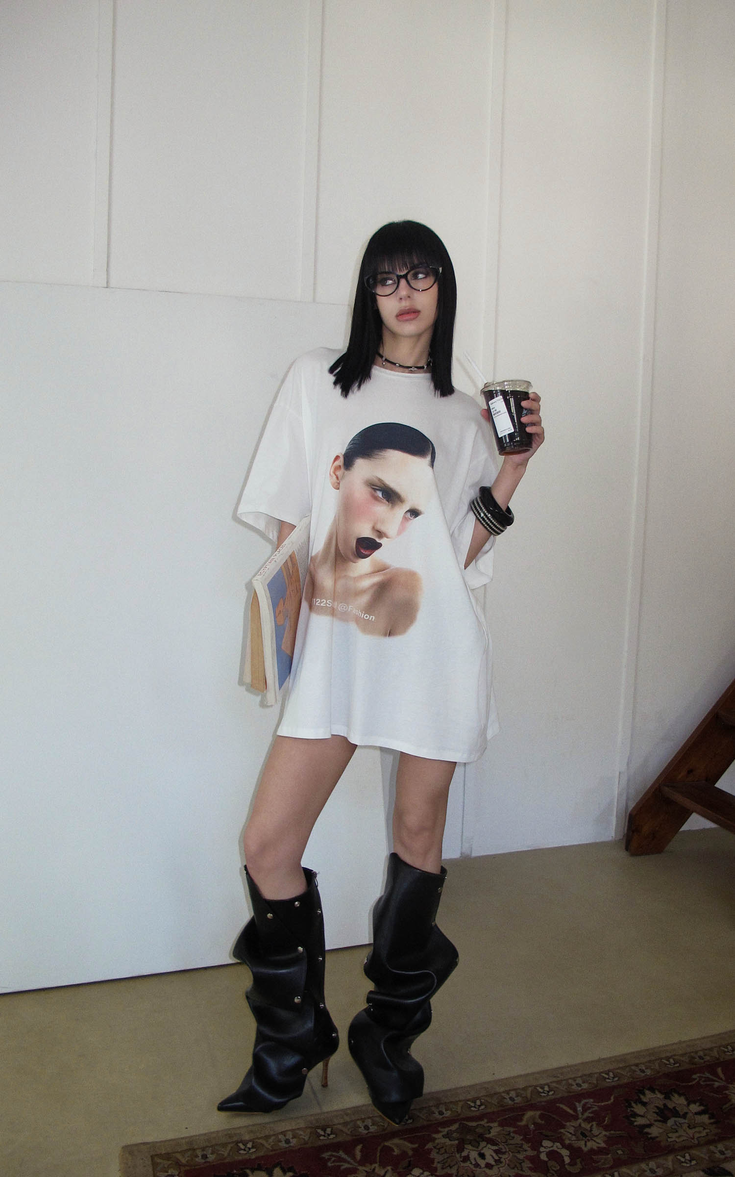 0122stepll グラフィックポートレートオーバーサイズTシャツ