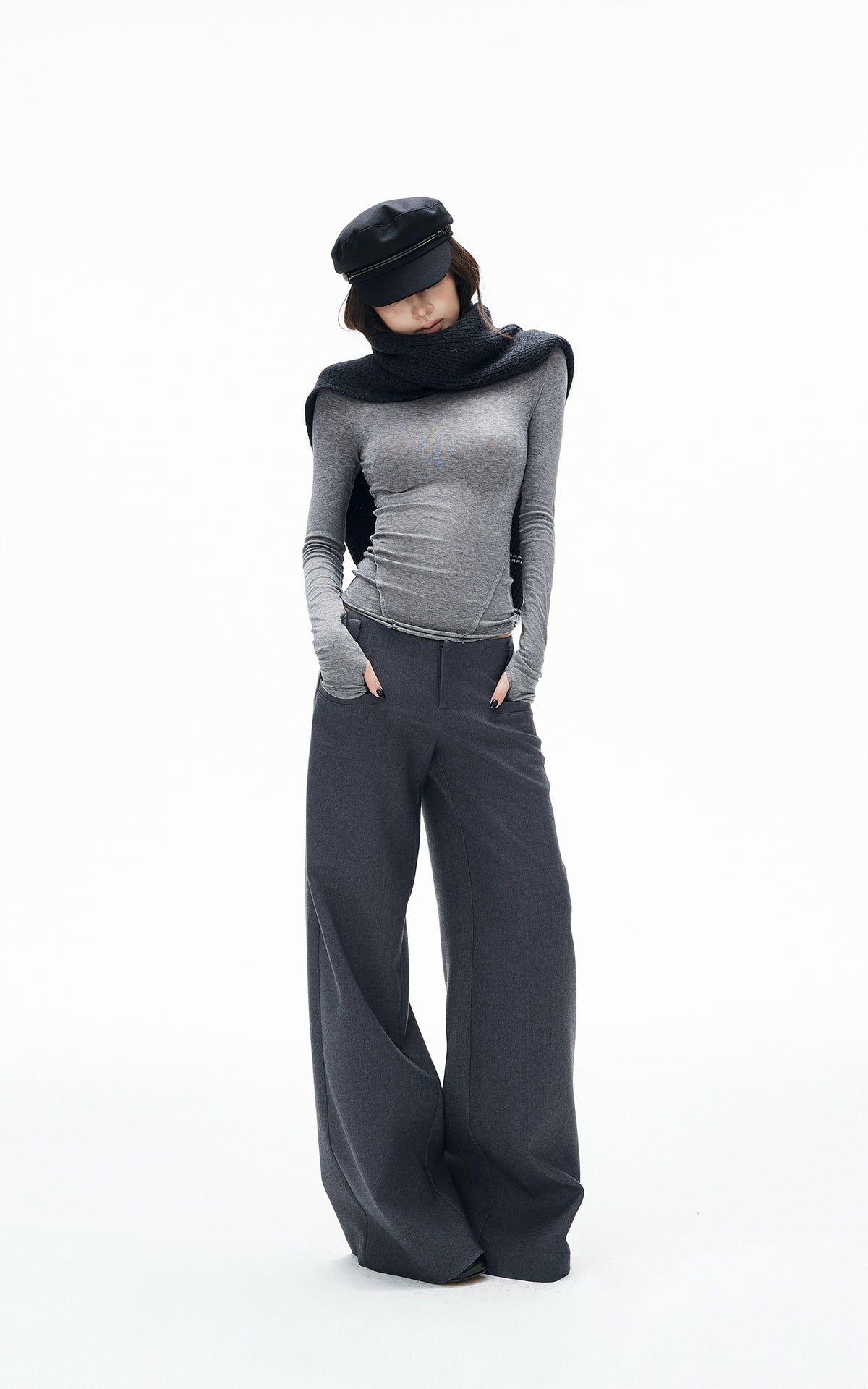 IAMXIAA Low-Rise Tailored Extra Wide-Leg Pants with Minimal Welt Pocket Details