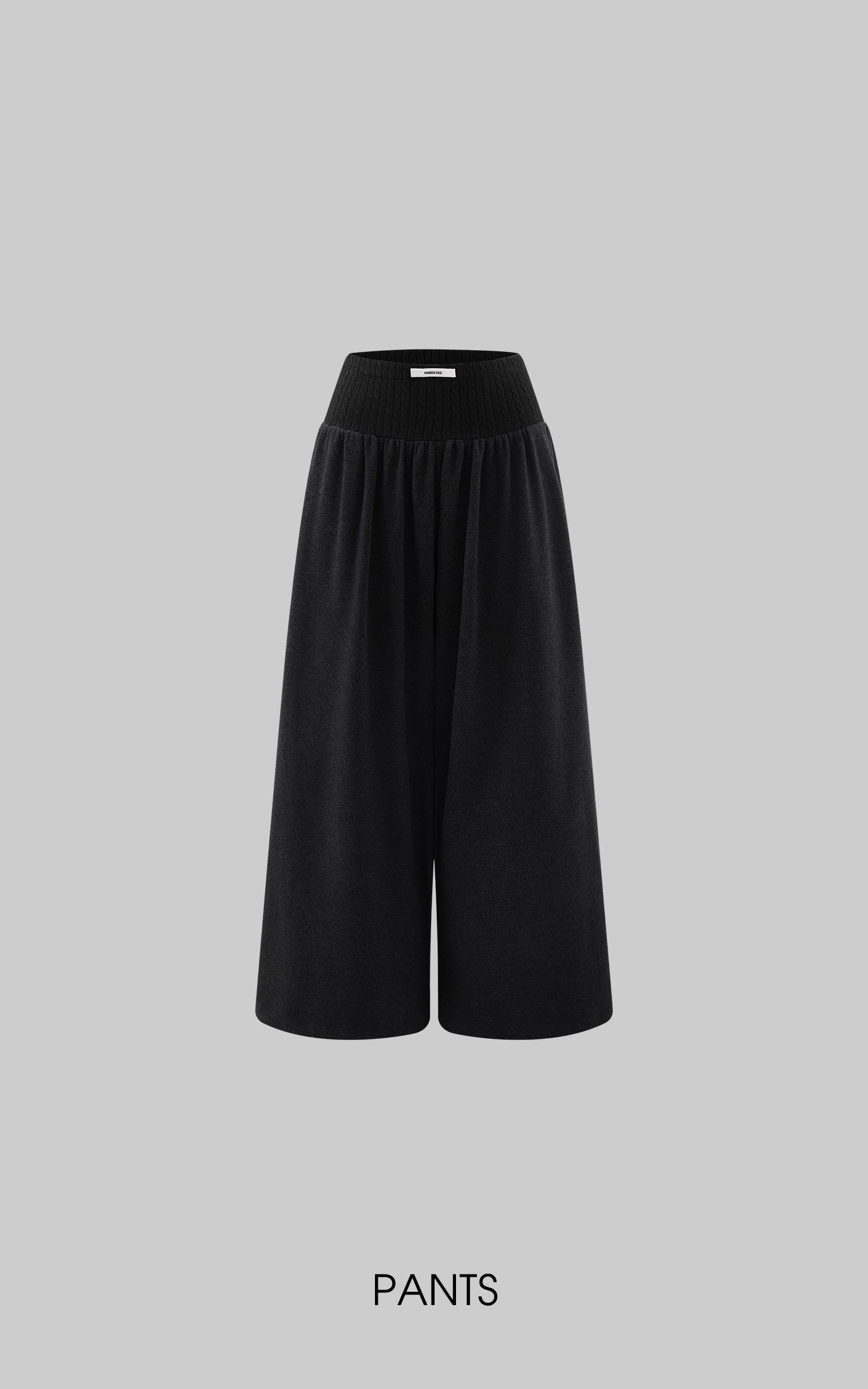 WARDEN EDGE ポケットとメタルアイレットディテール付きスリムフィットフード付きロングスリーブトップ