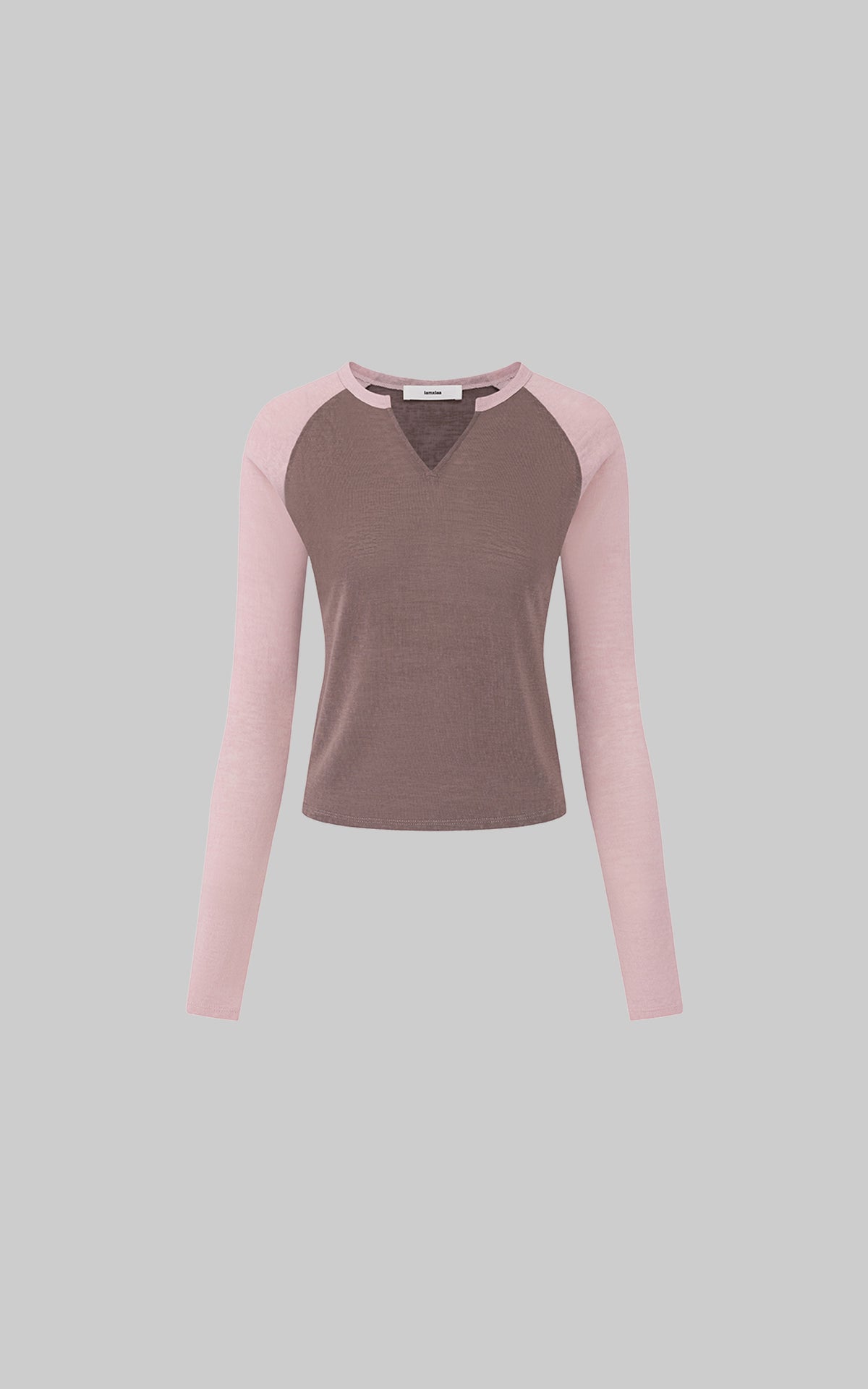 IAMXIAA Colorblock Raglan Sleeve Notch Neck Long Sleeve Top
