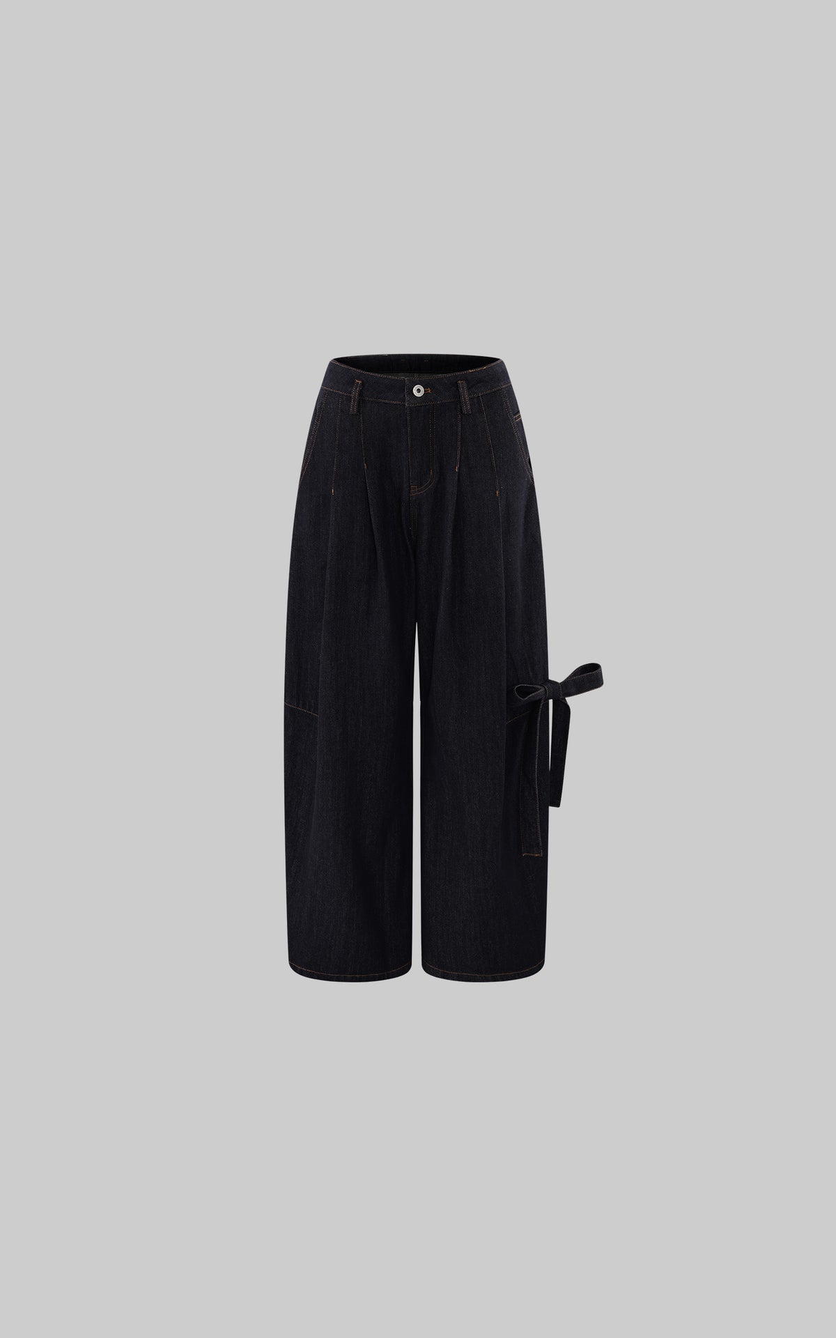 WARDEN EDGE Pleated Wide-Leg Denim Pants with Side Tie