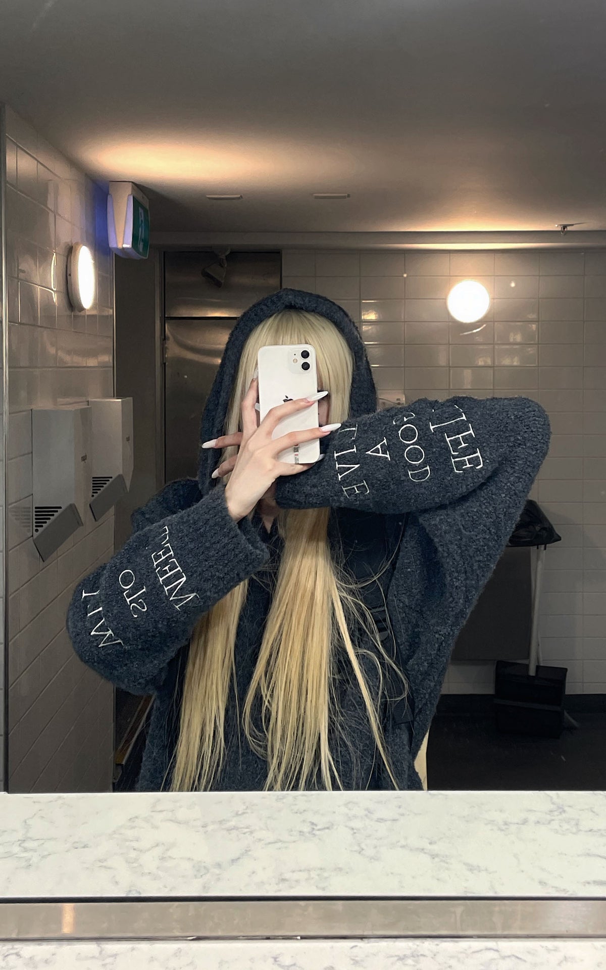Rase le sol Embroidered Hooded Knit Sweater &amp; Long Shorts Set