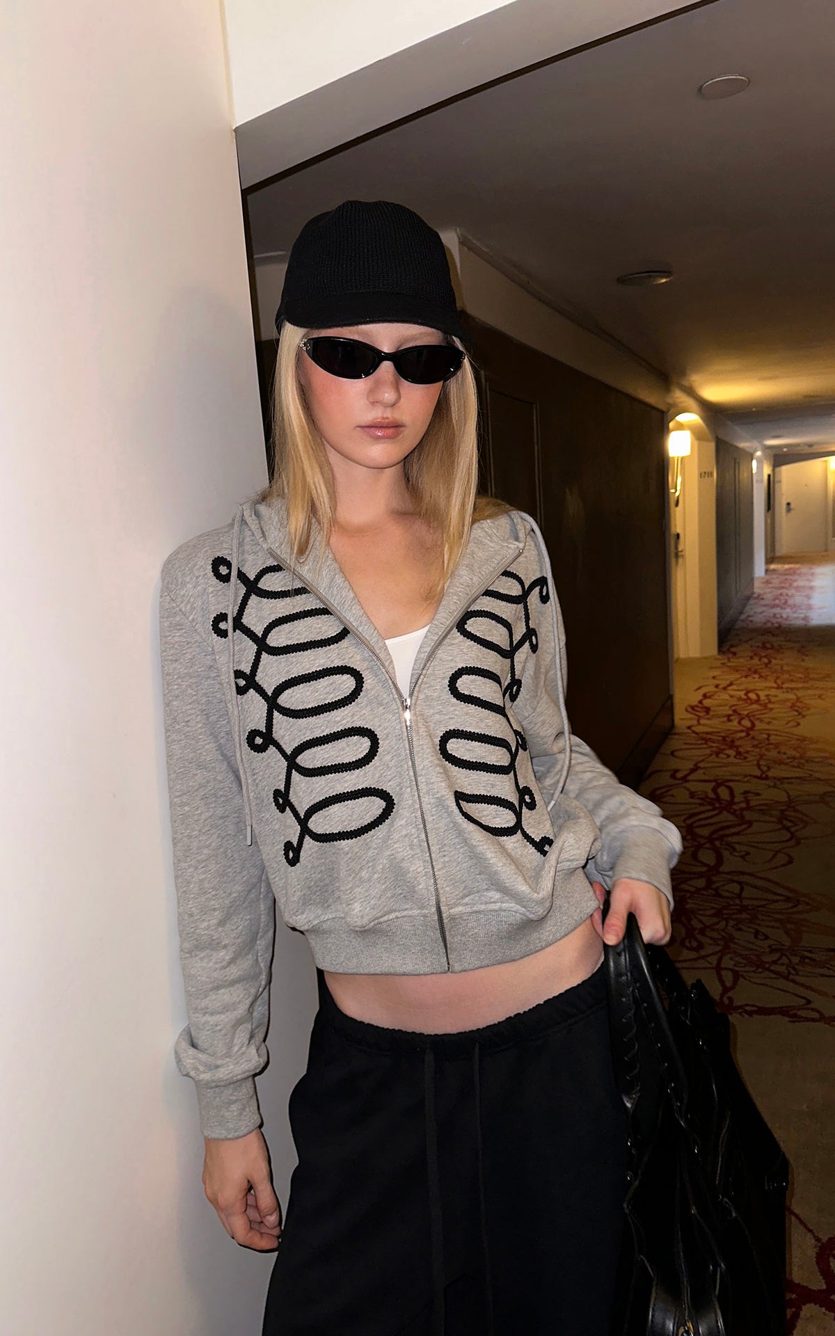 0122stepll Braided Loop Graphic Cropped Zip-Up Hoodie