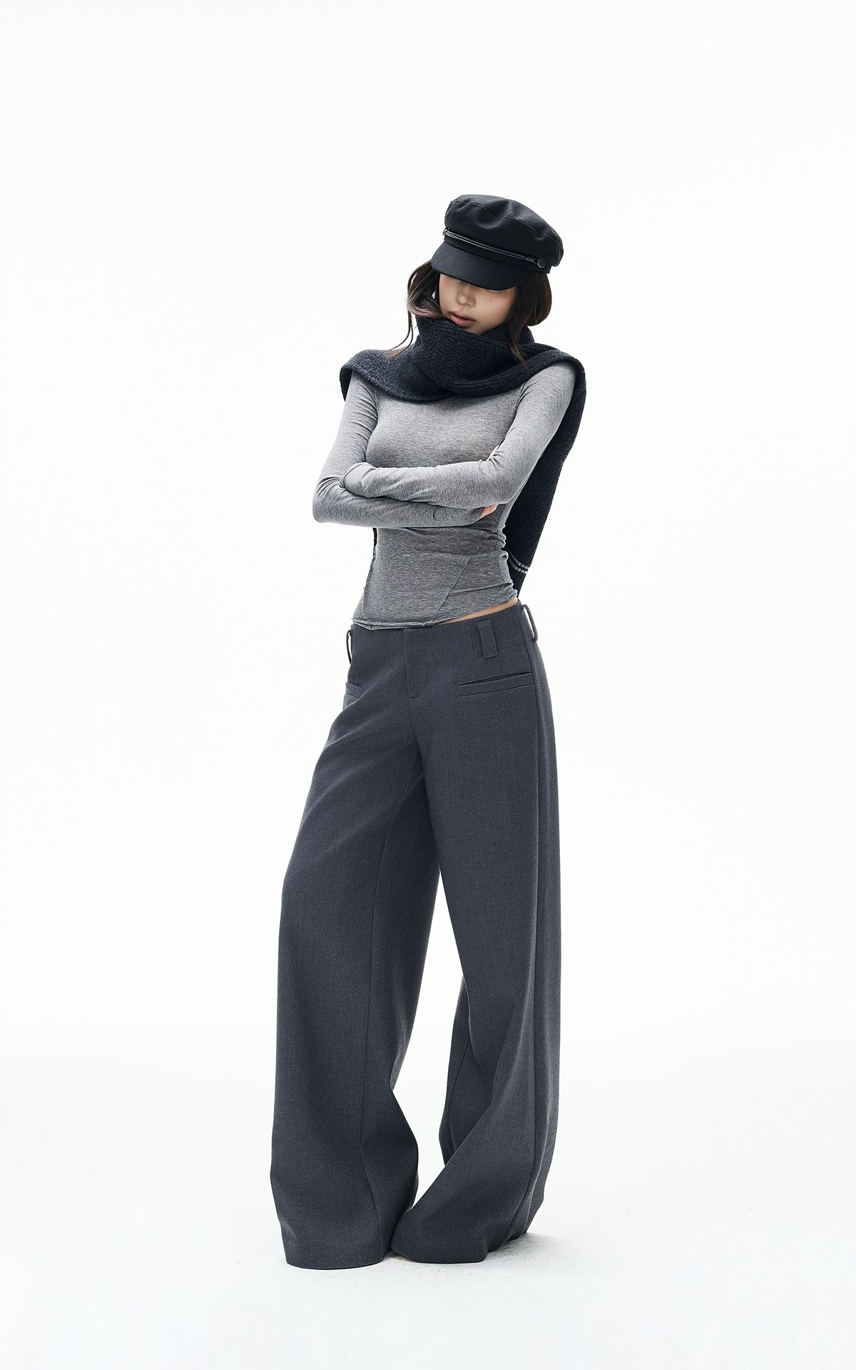 IAMXIAA Low-Rise Tailored Extra Wide-Leg Pants with Minimal Welt Pocket Details