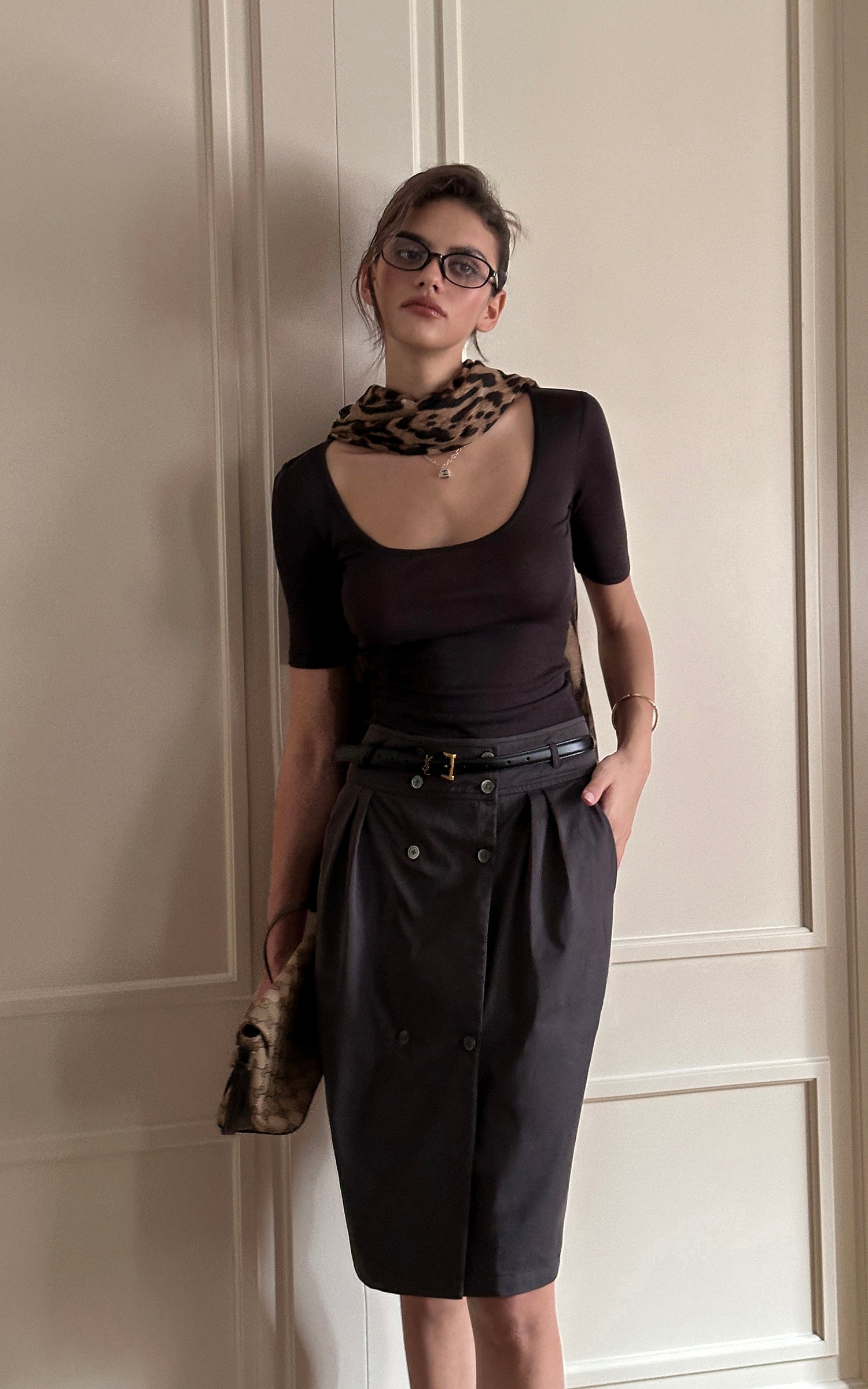0122stepll Jupe midi plissée asymétrique à boutons