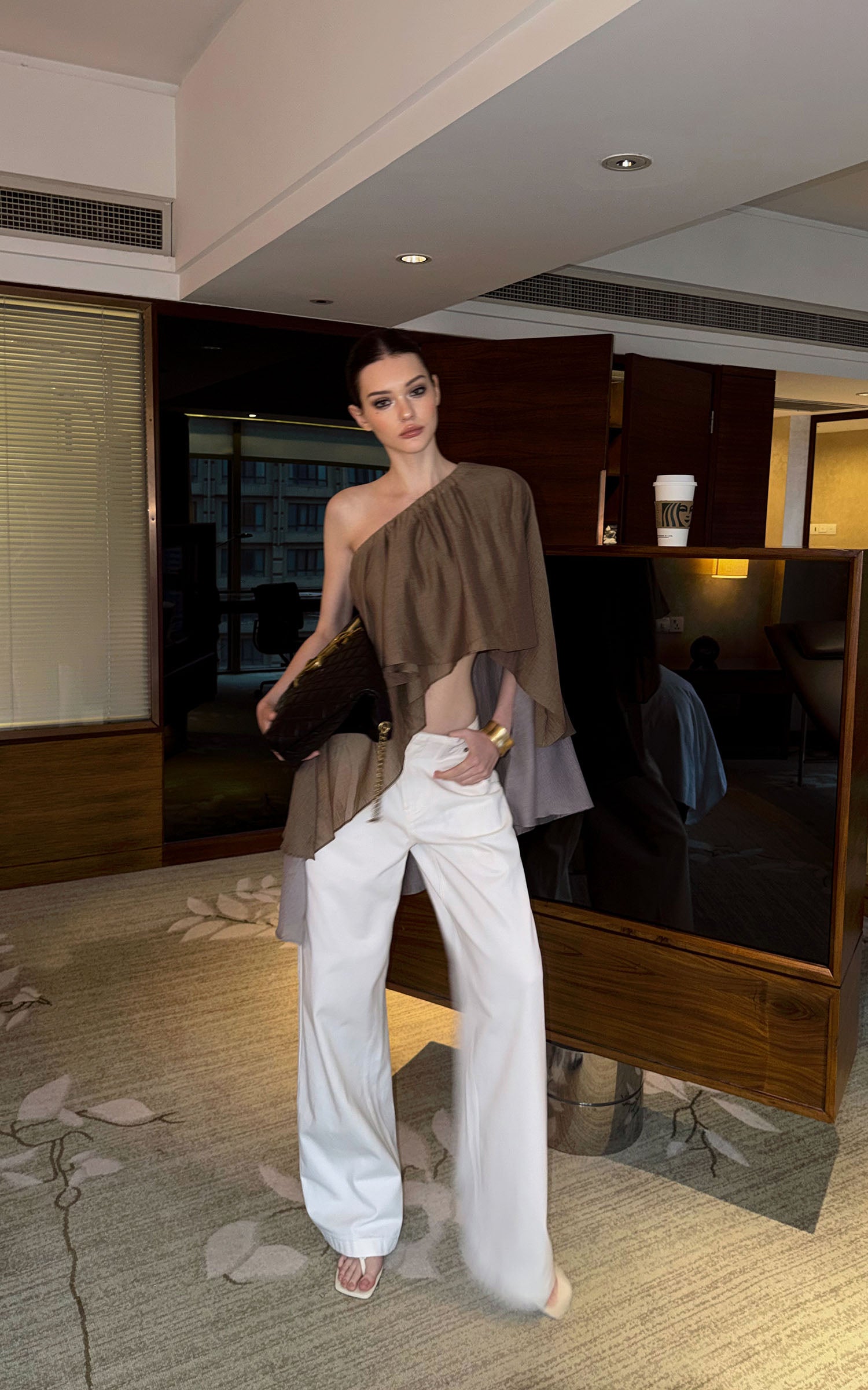 0122stepll Asymmetric Draped One-Shoulder Top