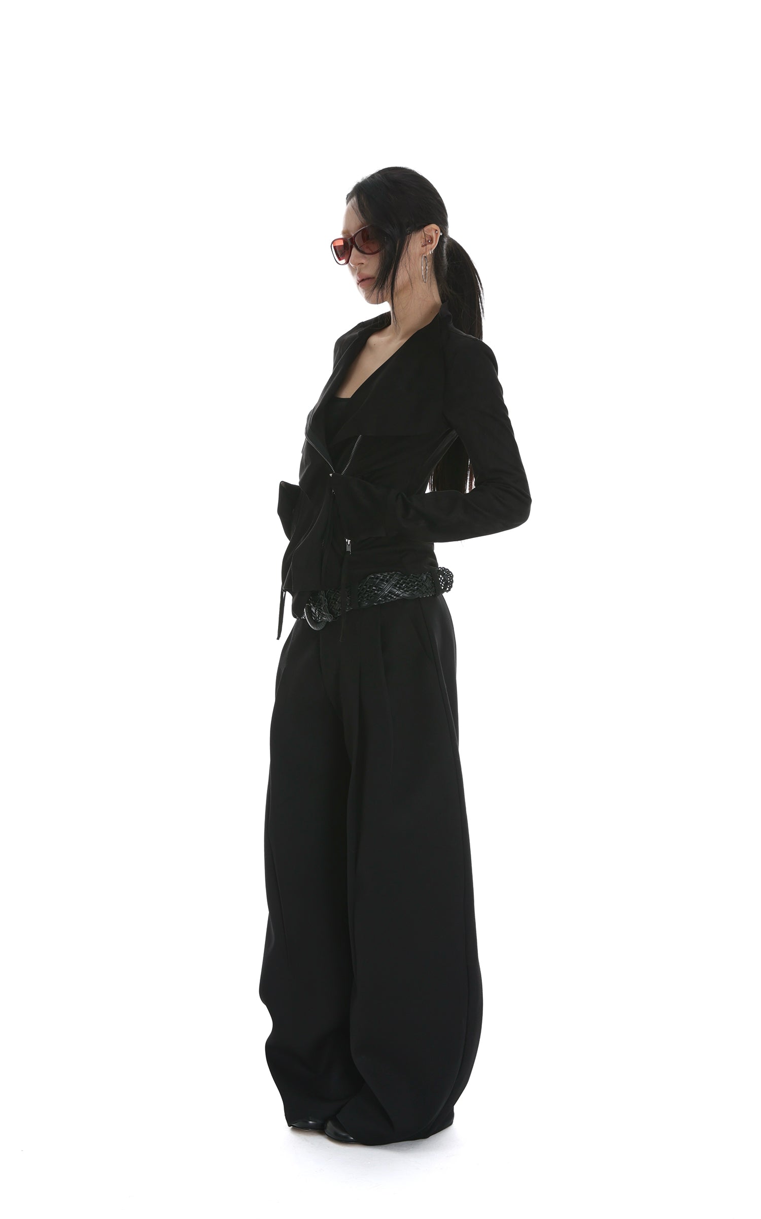 IAMXIAA アシンメトリージップ付きクロップドモトジャケット