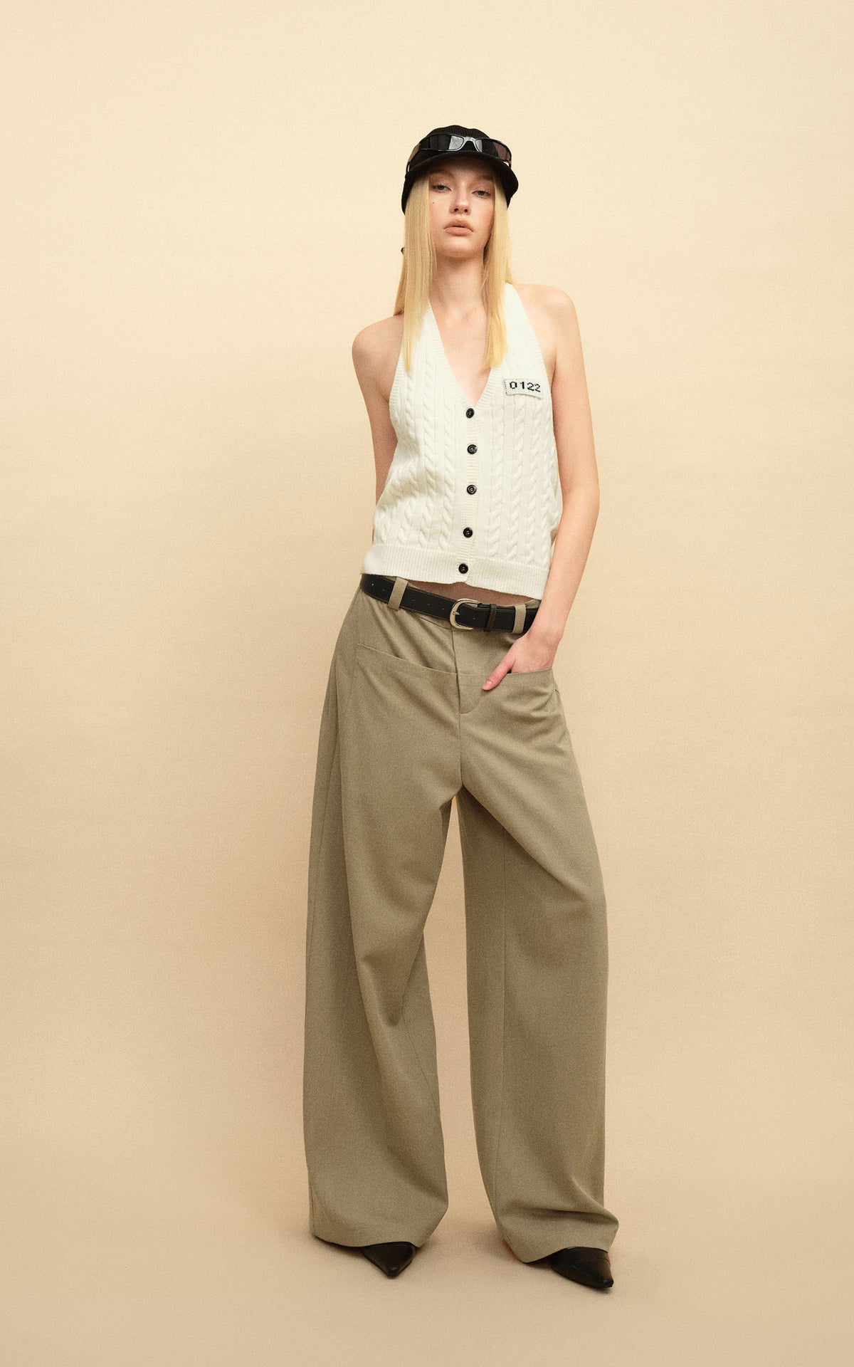 0122stepll Cable Knit Halter Button Vest