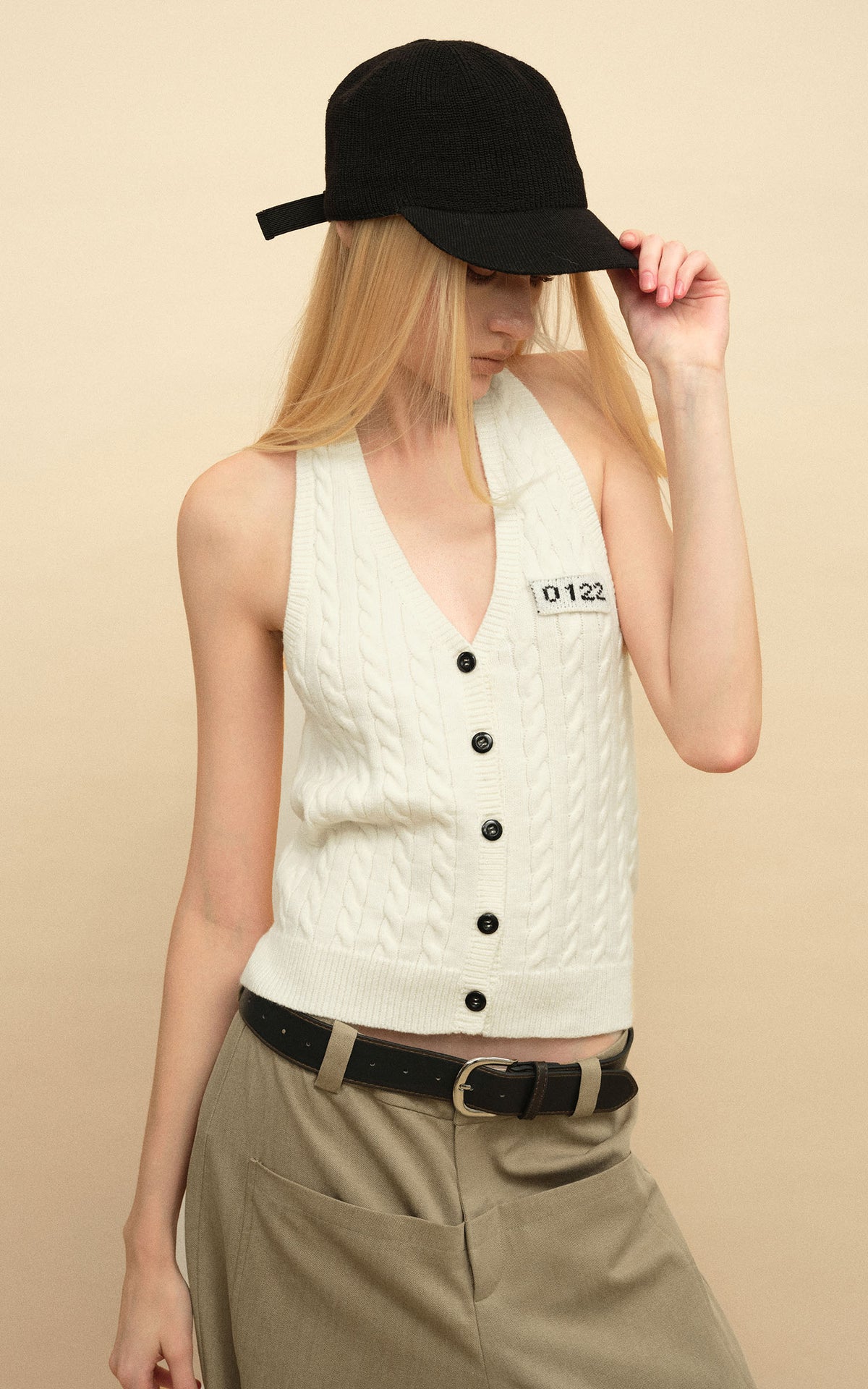 0122stepll Cable Knit Halter Button Vest